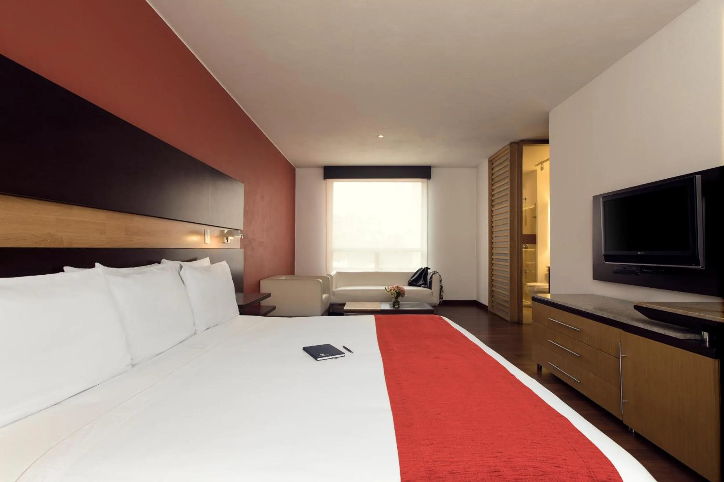 Decorative detail, Bed in Mercure Bogota BH Retiro