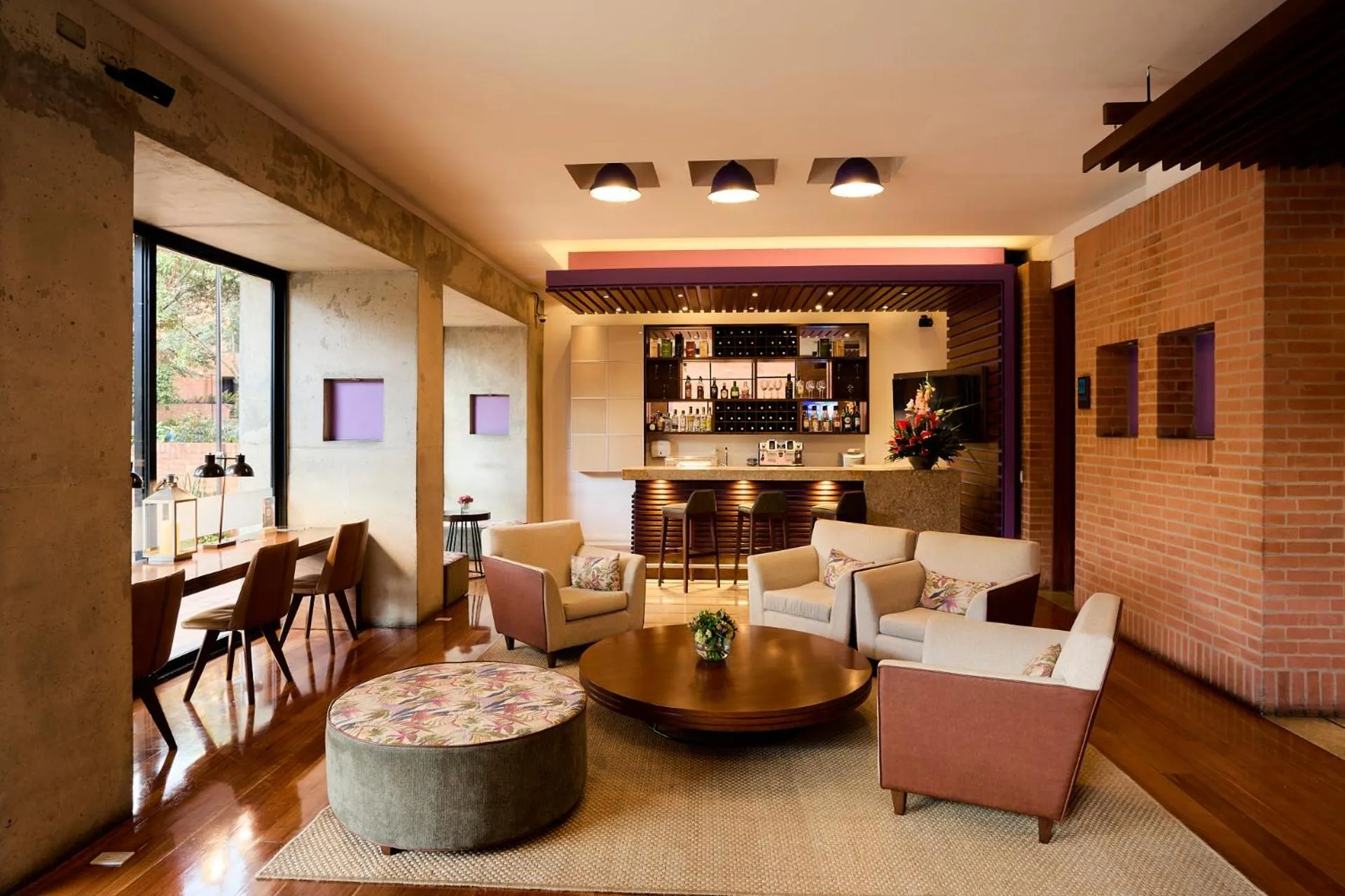 Lobby or reception in Mercure Bogota BH Retiro