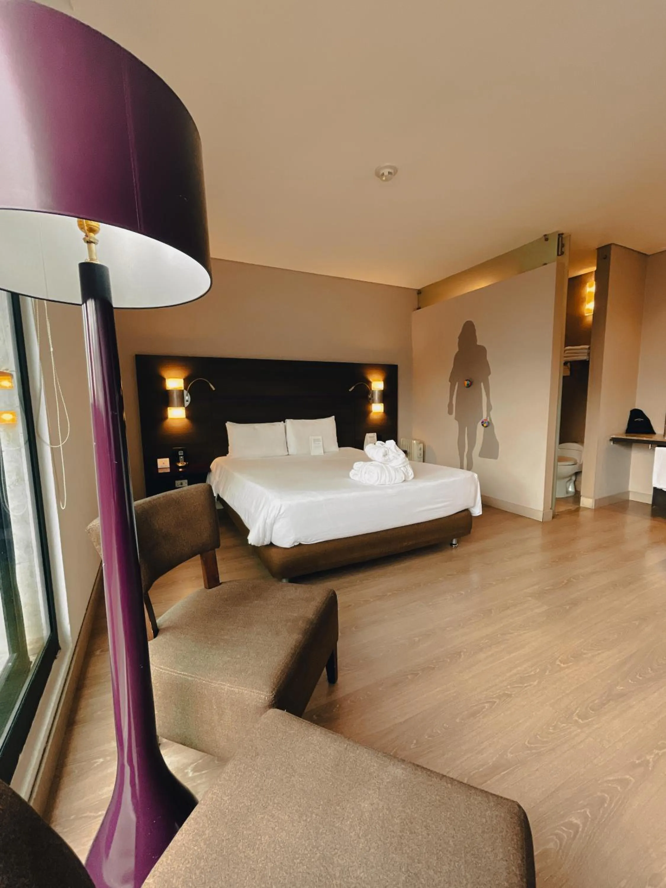 Photo of the whole room, Bed in Mercure Bogota BH Zona Financiera