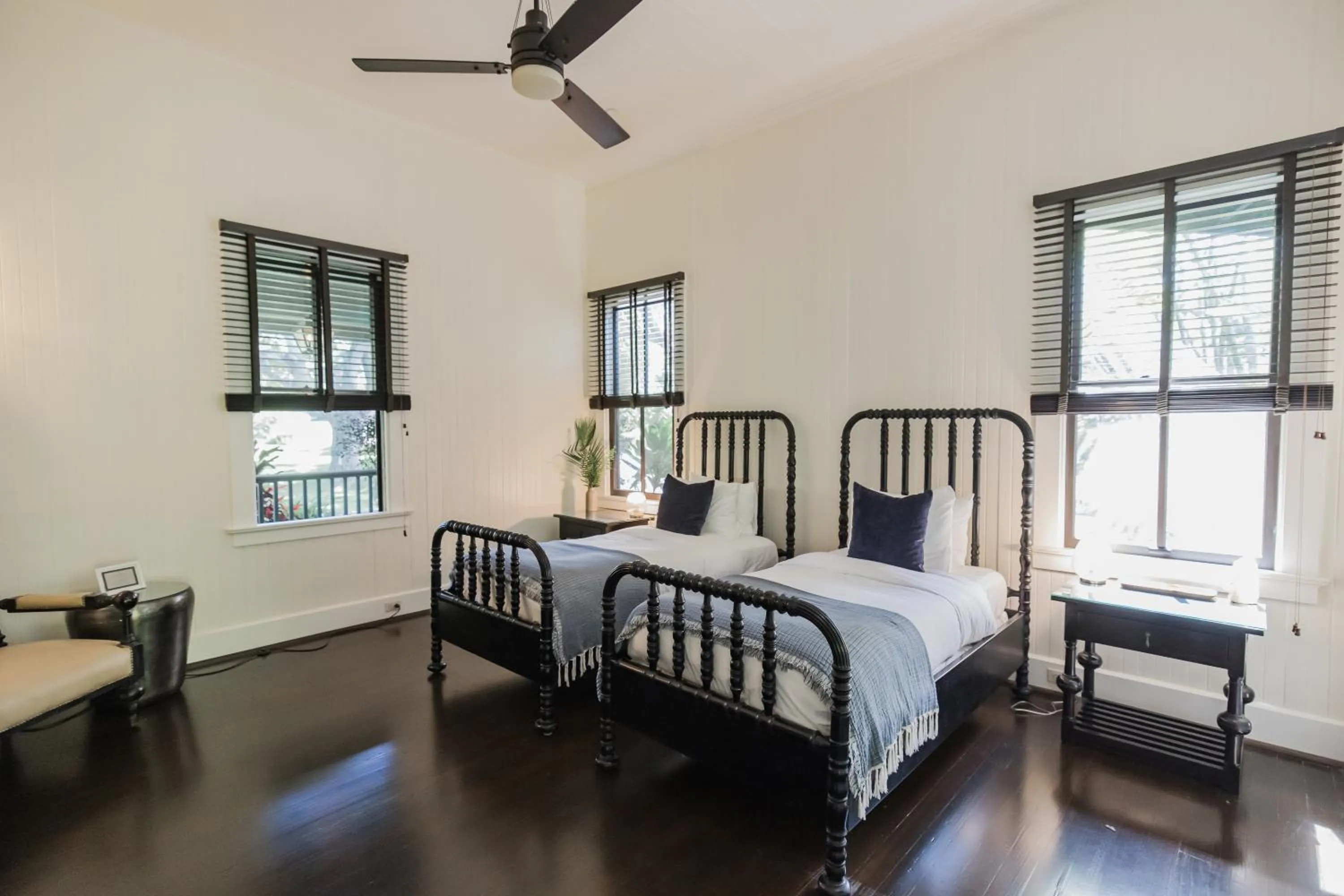 Bedroom, Bed in Lumeria Maui, Educational Retreat Center