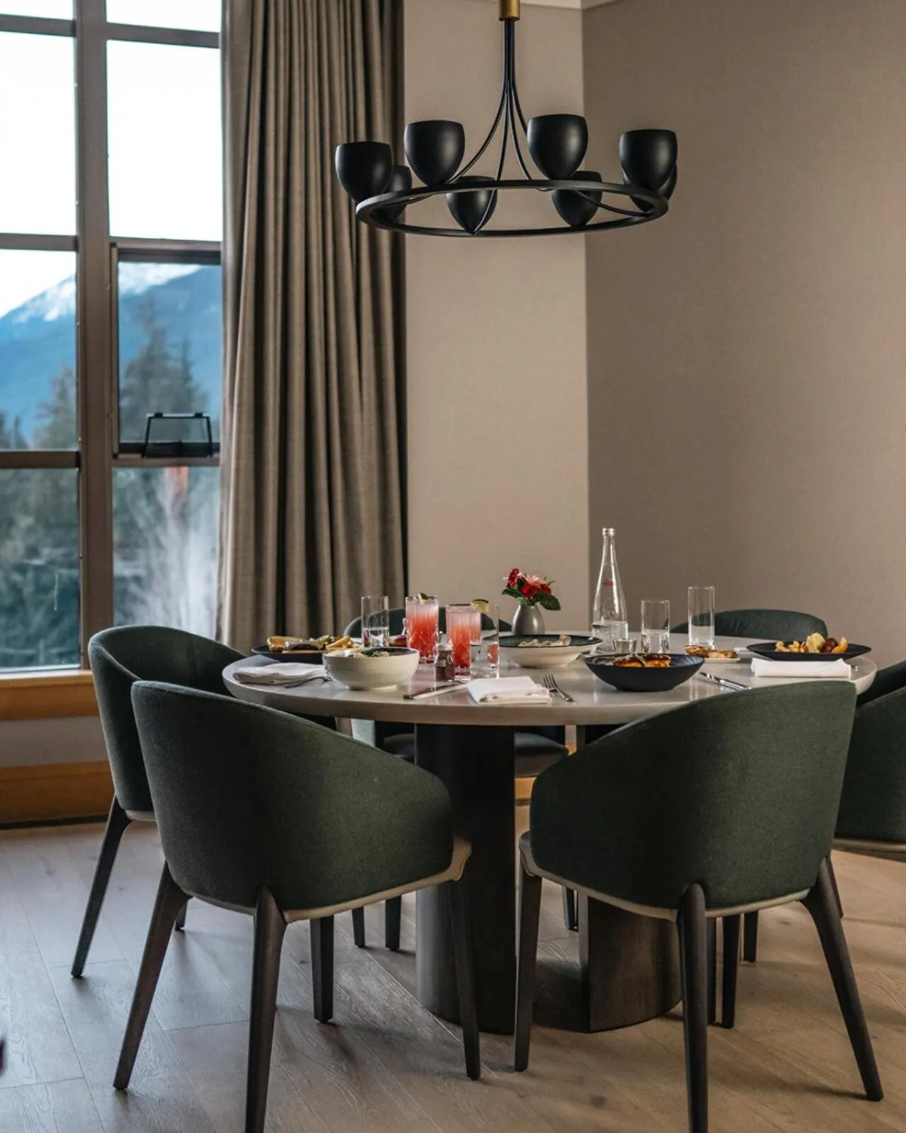 Dining area in Four Seasons Resort Whistler