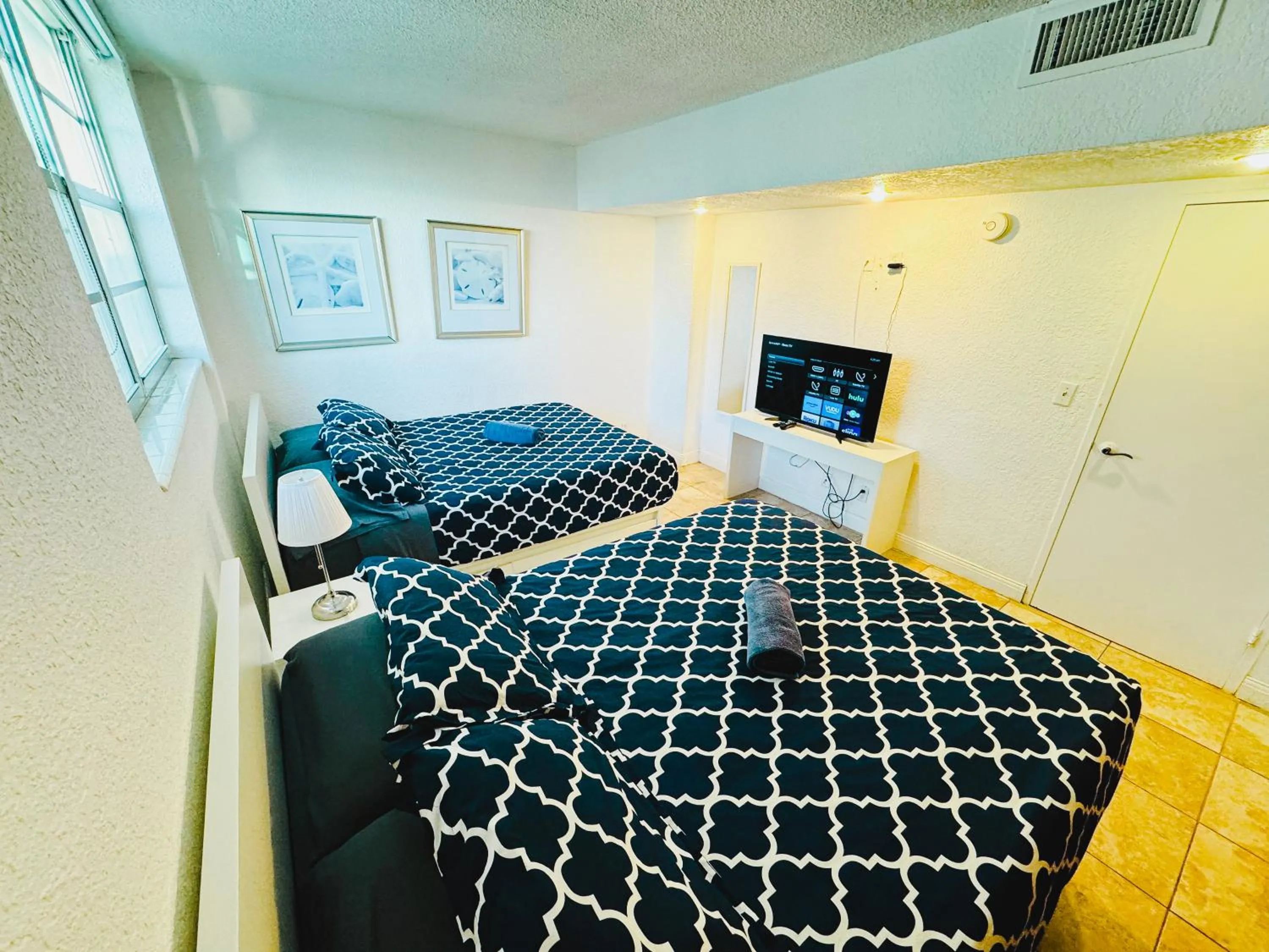 Bed in Miami Hallandale Condo, Partial Ocean View Direct Beach and Pool Access Miami Hollywood Beach