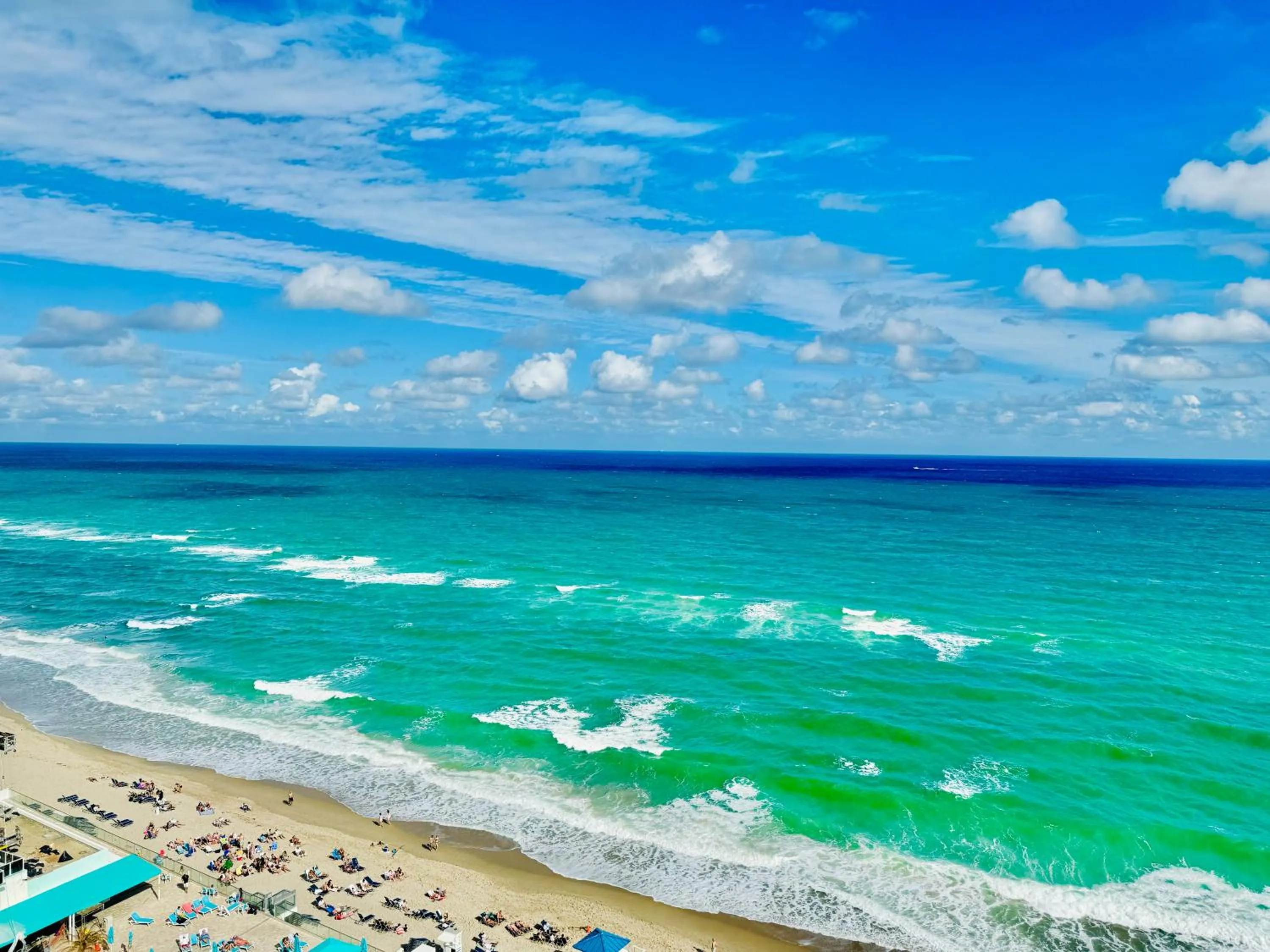 Miami Hallandale Condo, Partial Ocean View Direct Beach and Pool Access Miami Hollywood Beach
