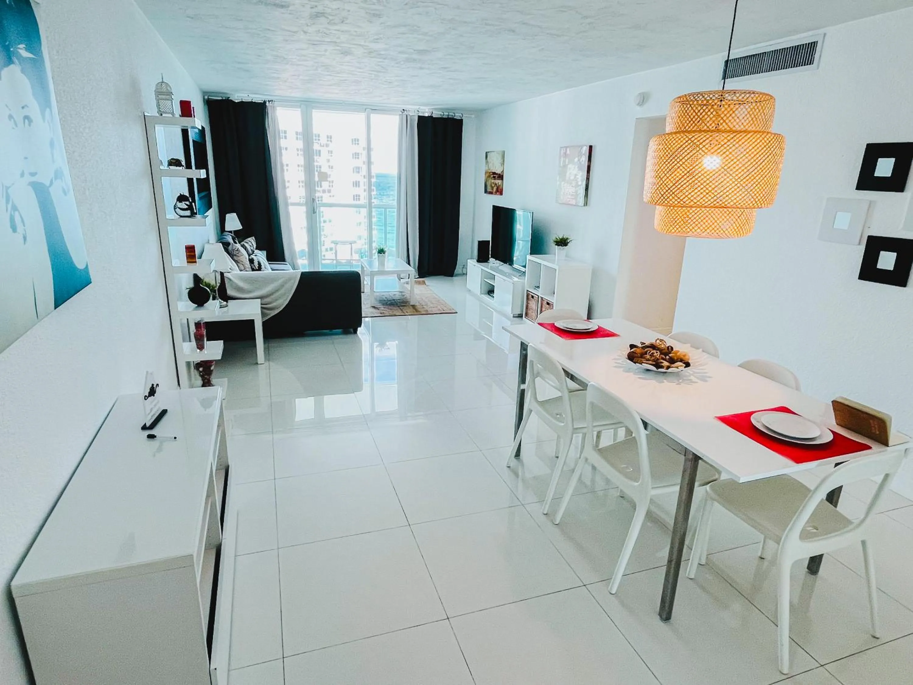 Miami Hallandale Condo, Partial Ocean View Direct Beach and Pool Access Miami Hollywood Beach