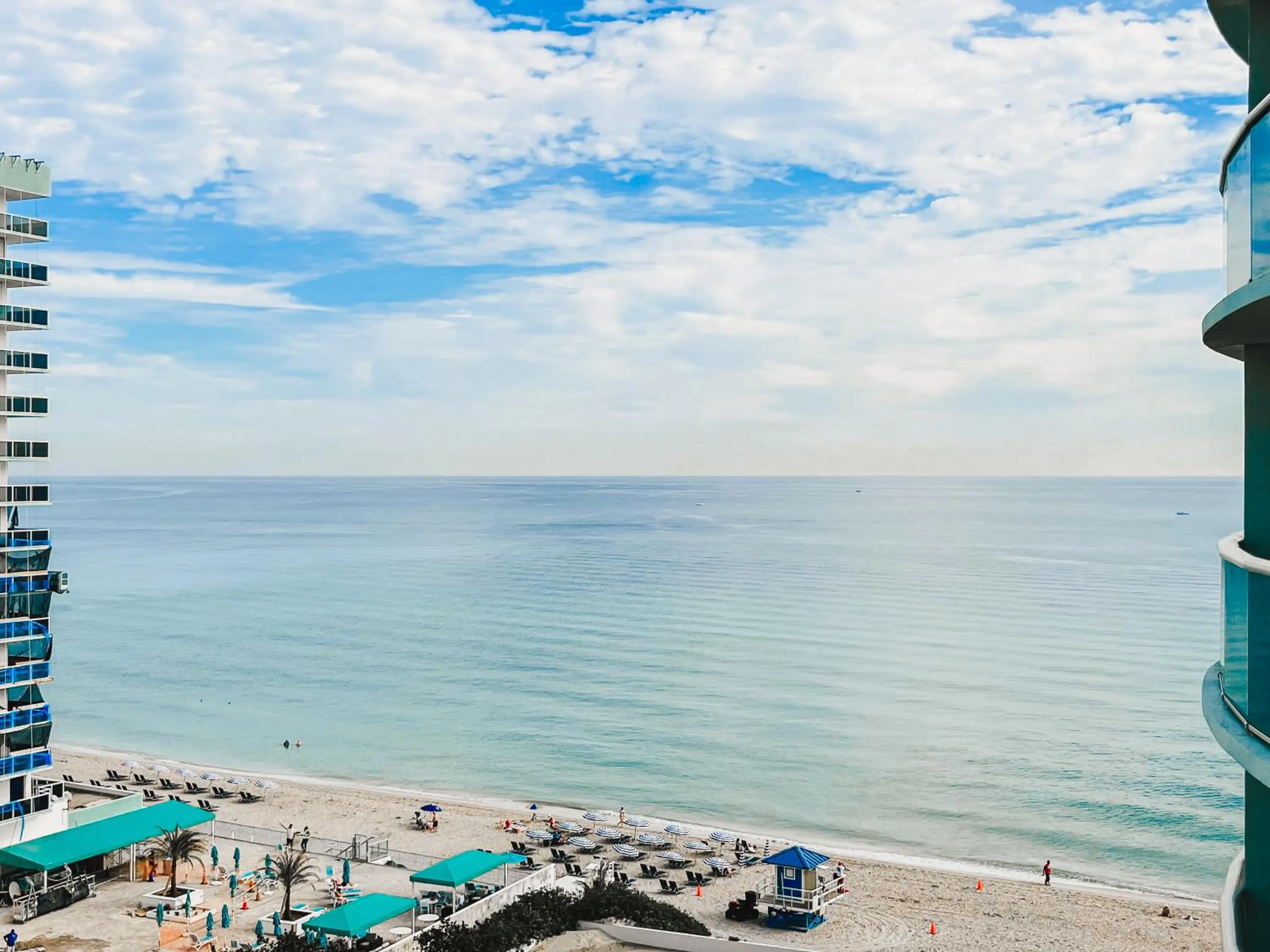 Miami Hallandale Condo, Partial Ocean View Direct Beach and Pool Access Miami Hollywood Beach