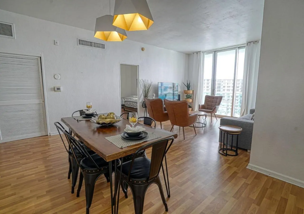 Miami Hallandale Condo, Partial Ocean View Direct Beach and Pool Access Miami Hollywood Beach