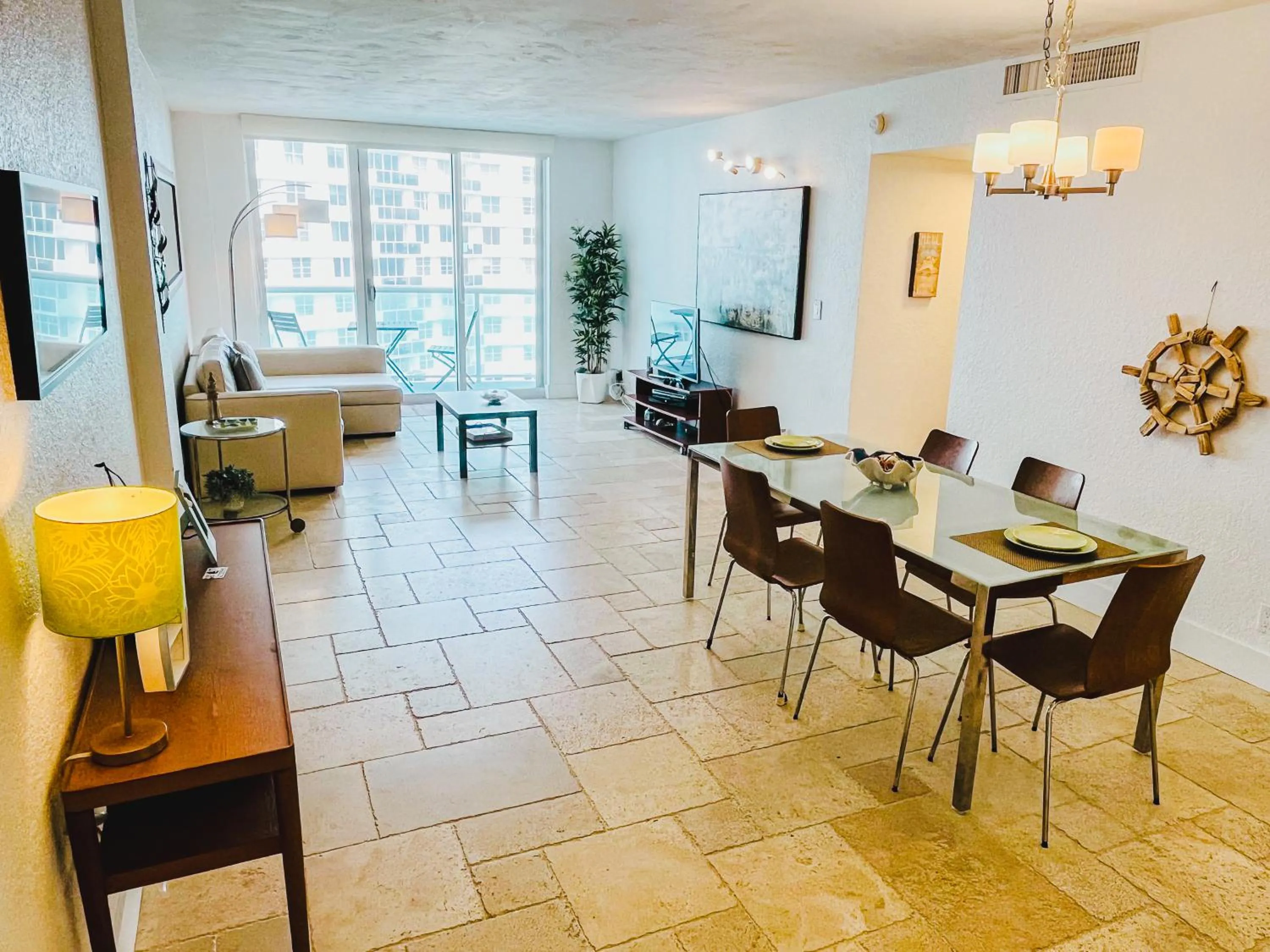 Miami Hallandale Condo, Partial Ocean View Direct Beach and Pool Access Miami Hollywood Beach