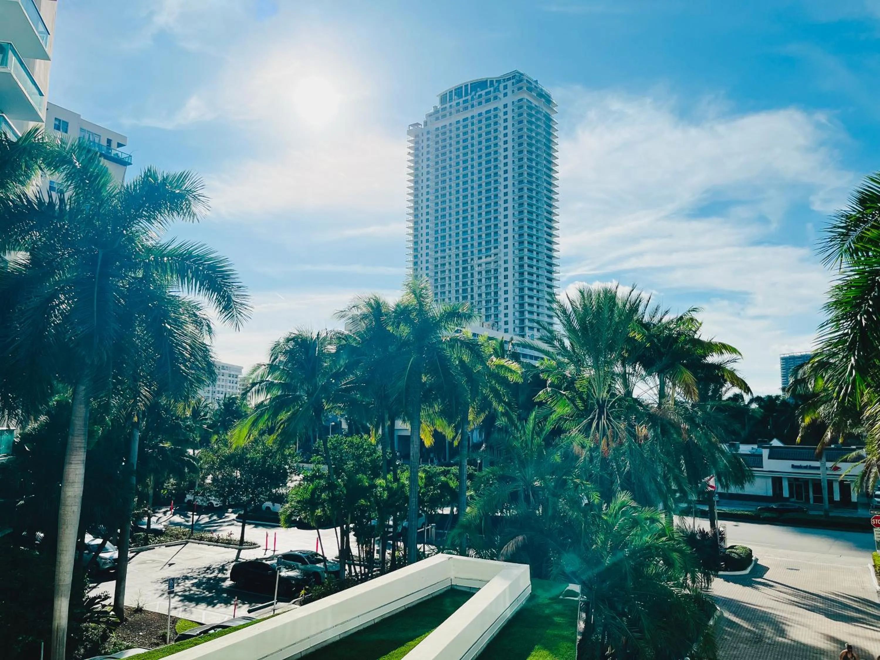 Miami Hallandale Condo, Partial Ocean View Direct Beach and Pool Access Miami Hollywood Beach