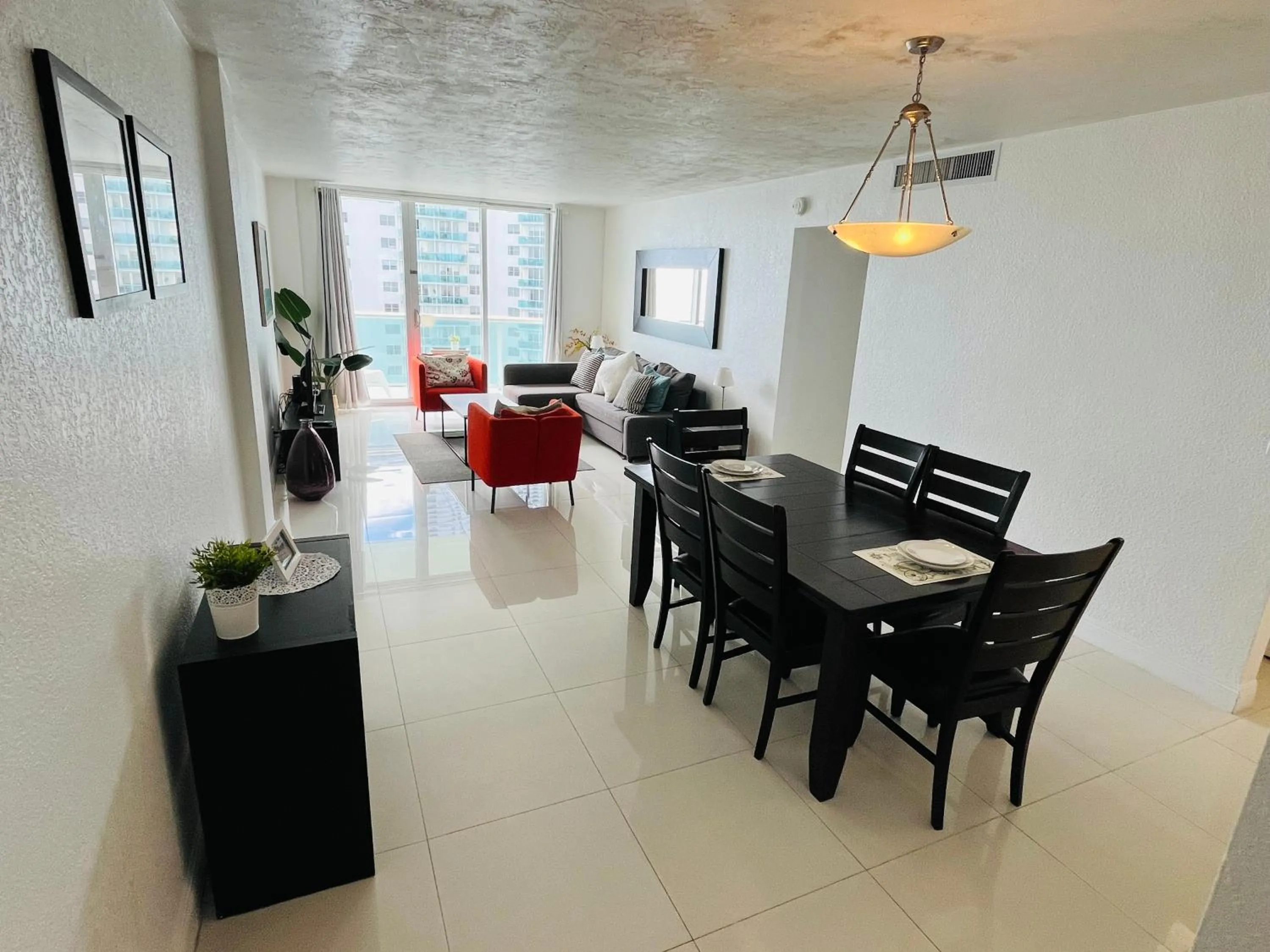 Miami Hallandale Condo, Partial Ocean View Direct Beach and Pool Access Miami Hollywood Beach