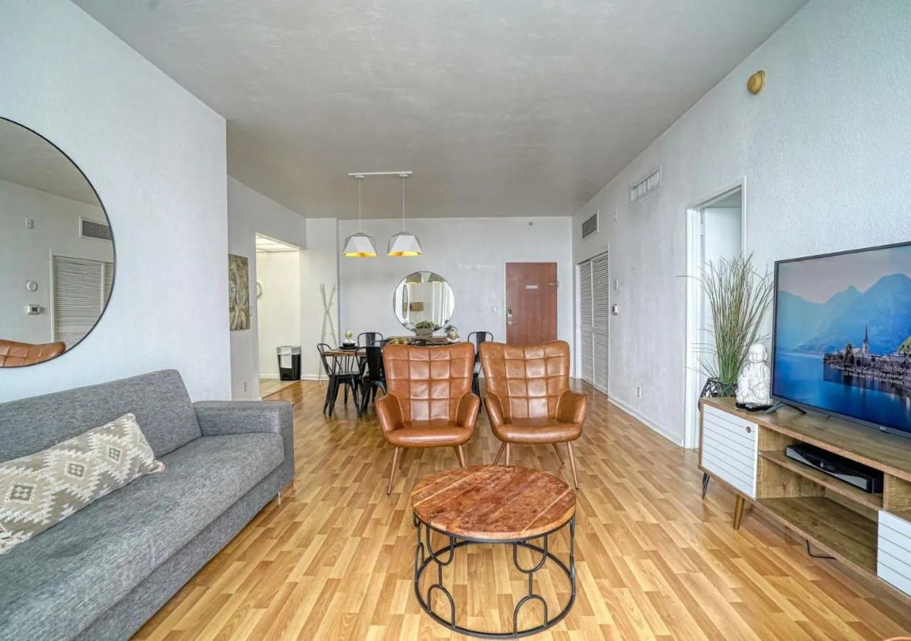 Miami Hallandale Condo, Partial Ocean View Direct Beach and Pool Access Miami Hollywood Beach