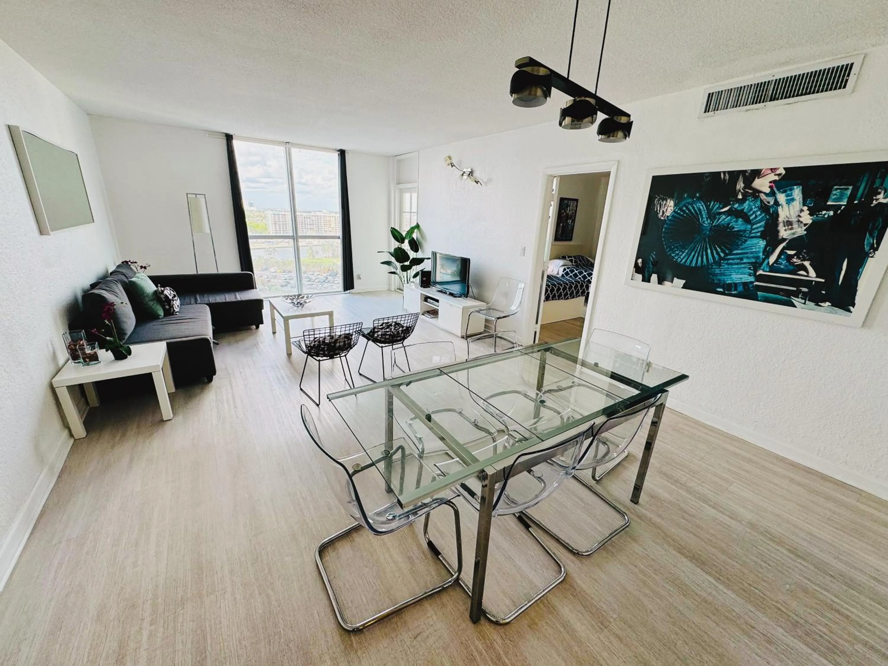 Miami Hallandale Condo, Partial Ocean View Direct Beach and Pool Access Miami Hollywood Beach