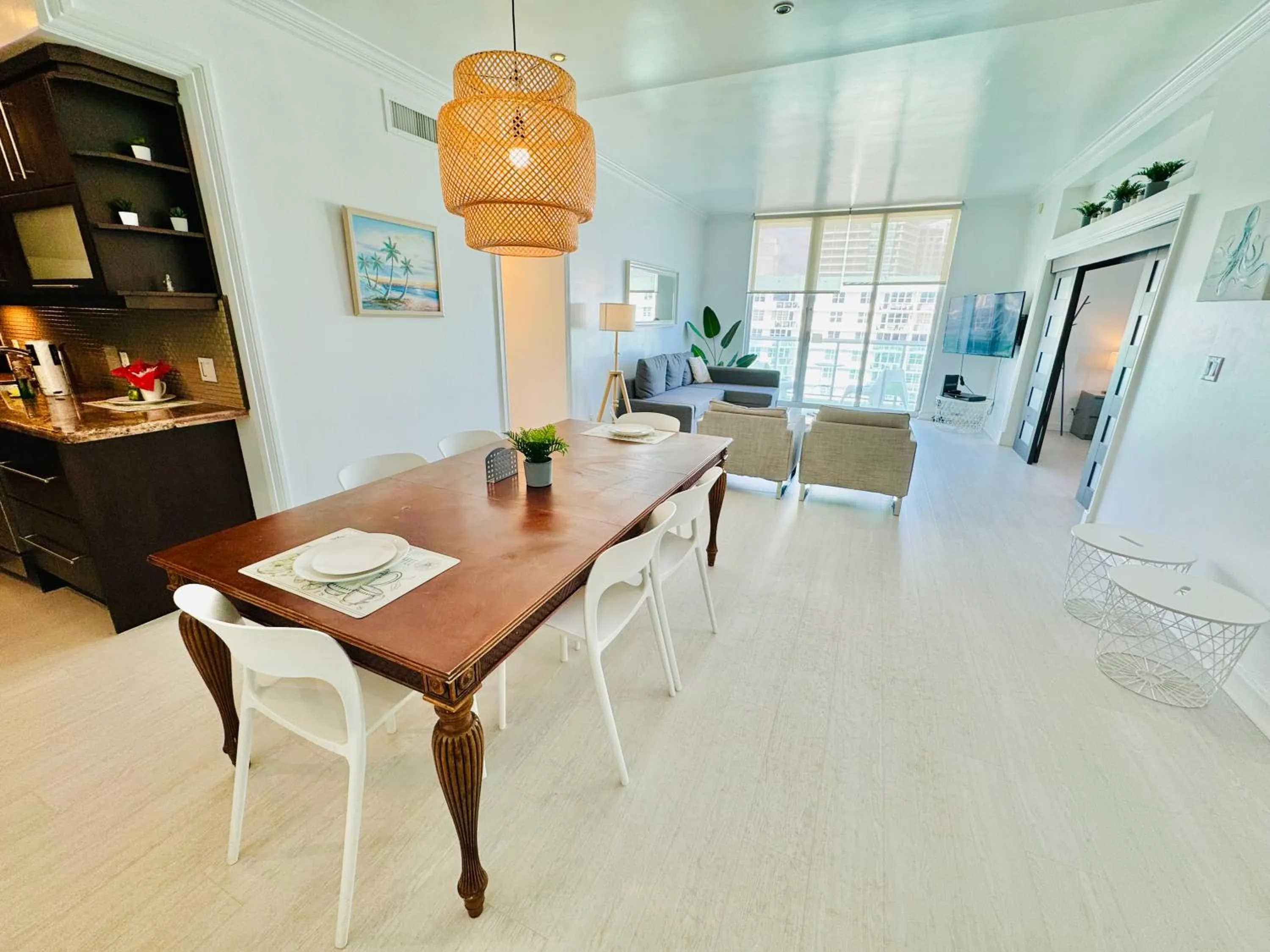 Miami Hallandale Condo, Partial Ocean View Direct Beach and Pool Access Miami Hollywood Beach