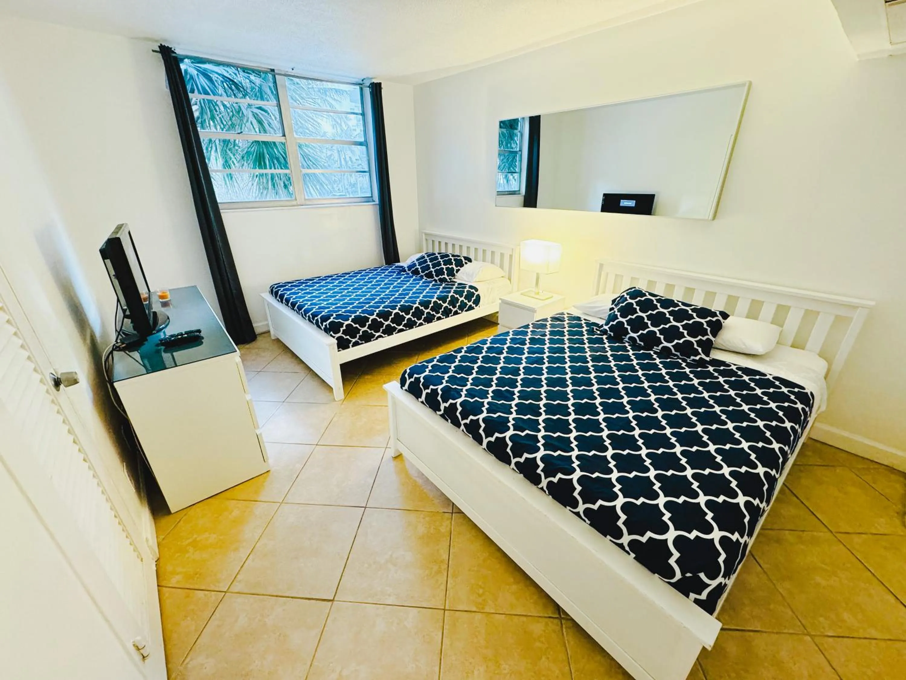 Bed in Miami Hallandale Condo, Partial Ocean View Direct Beach and Pool Access Miami Hollywood Beach