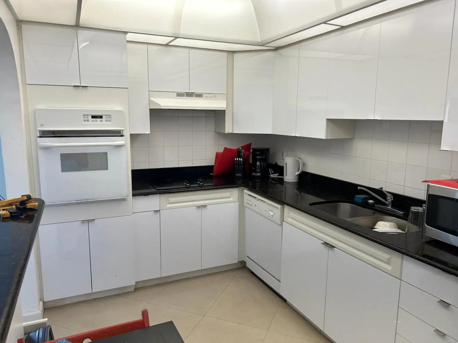 Miami Hallandale Condo, Partial Ocean View Direct Beach and Pool Access Miami Hollywood Beach