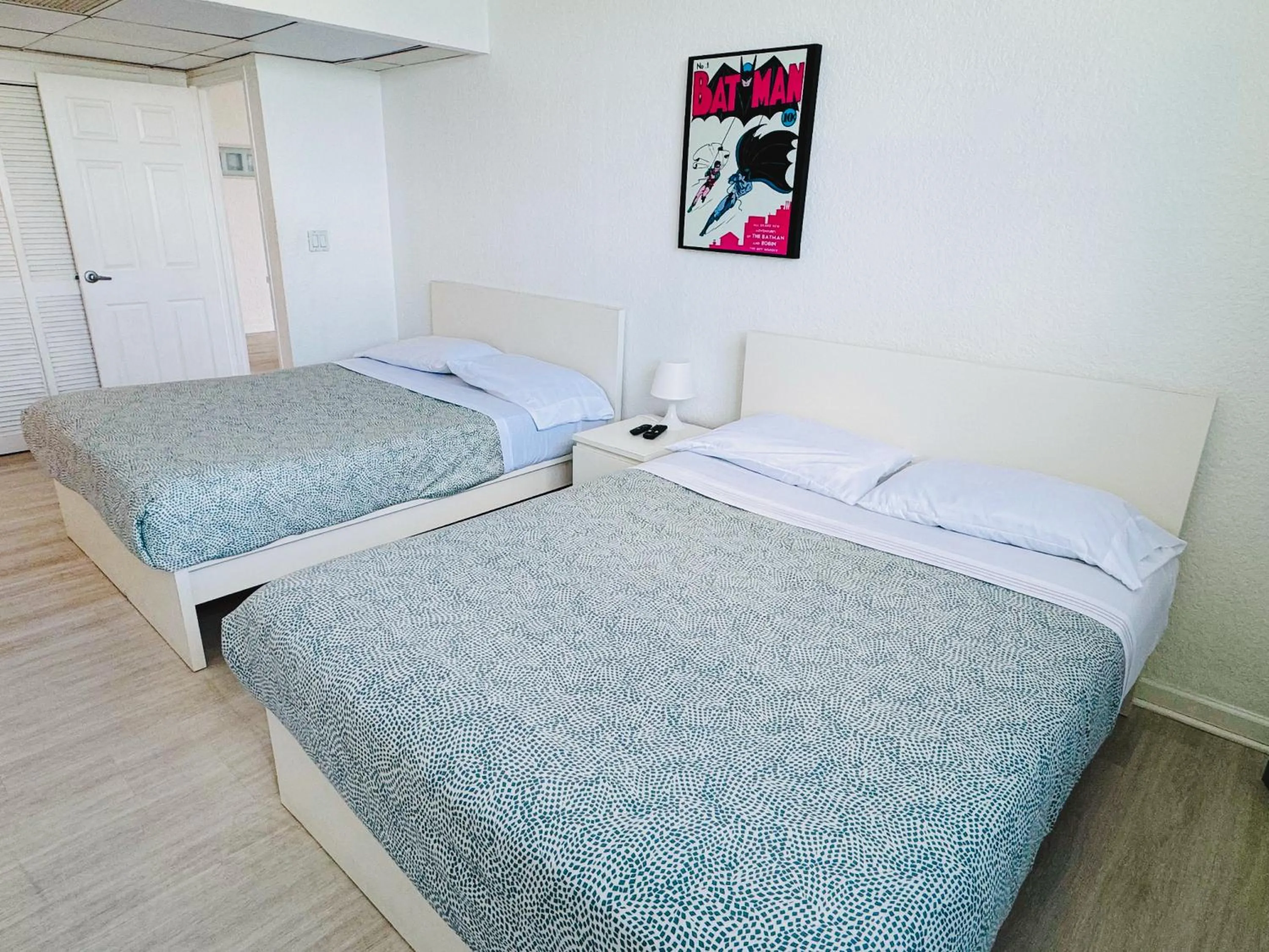 Bed in Miami Hallandale Condo, Partial Ocean View Direct Beach and Pool Access Miami Hollywood Beach