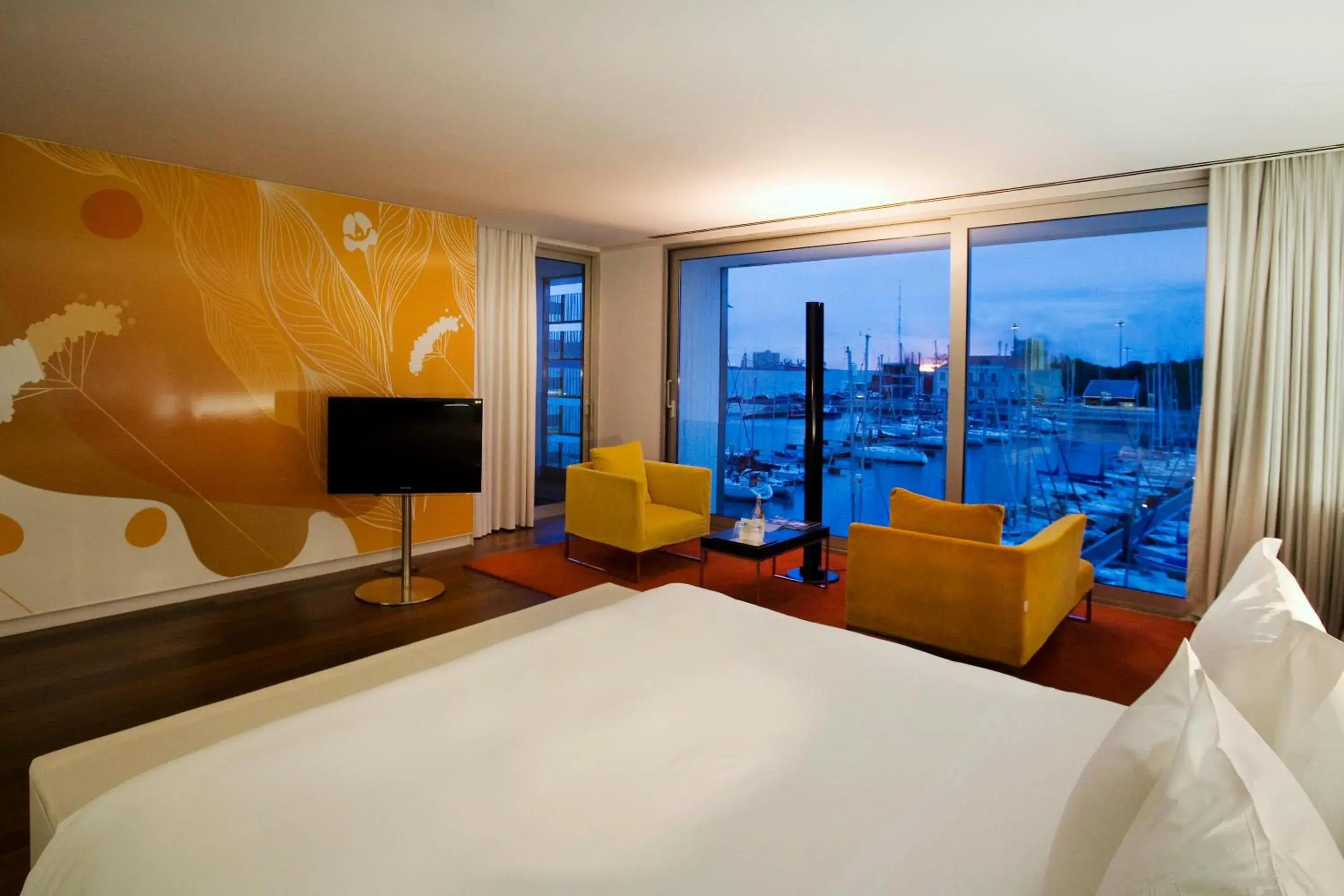 Deluxe Double Room with Balcony in Altis Belem Hotel & Spa, a Member of Design Hotels Deluxe Double Room with Balcony in Altis Belem Hotel & Spa, a Member of Design Hotels