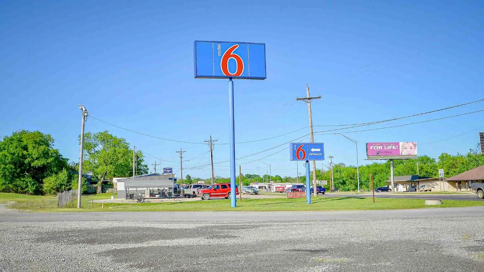 Property building in Motel 6-Atoka, OK