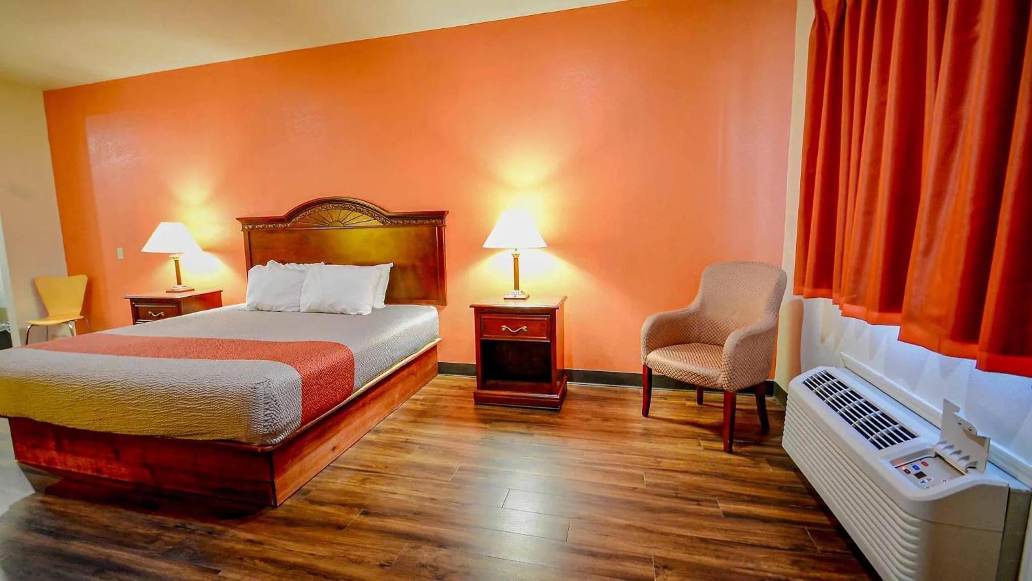 Photo of the whole room, Bed in Motel 6-Atoka, OK