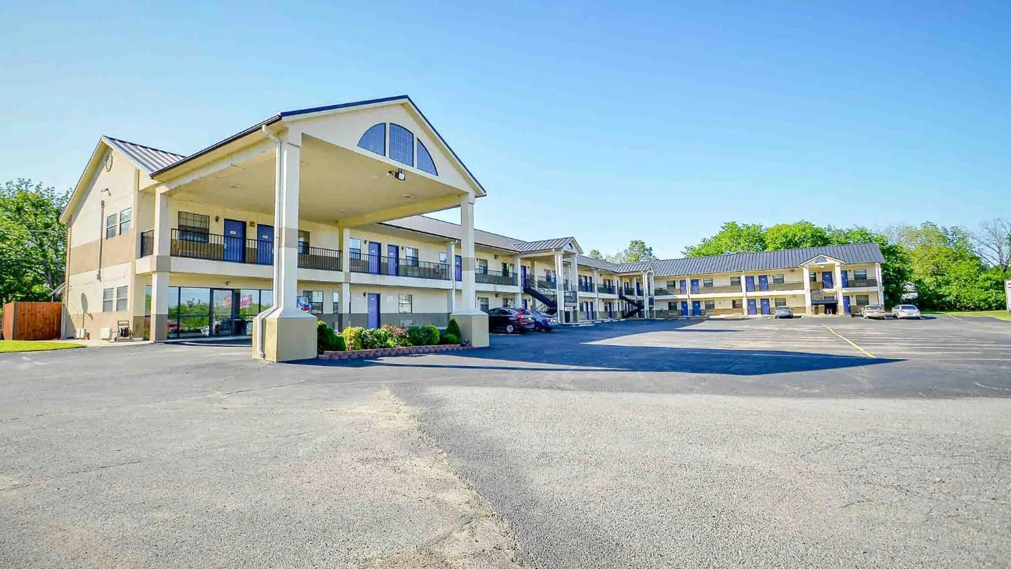 Property building in Motel 6-Atoka, OK