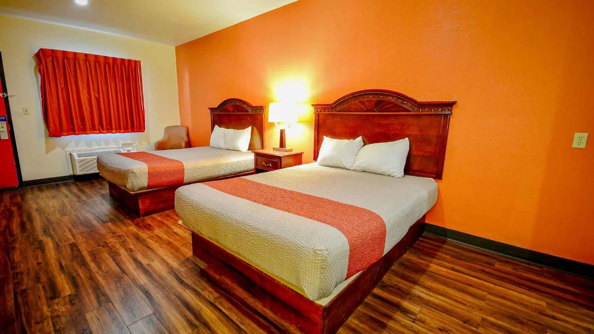 Photo of the whole room, Bed in Motel 6-Atoka, OK