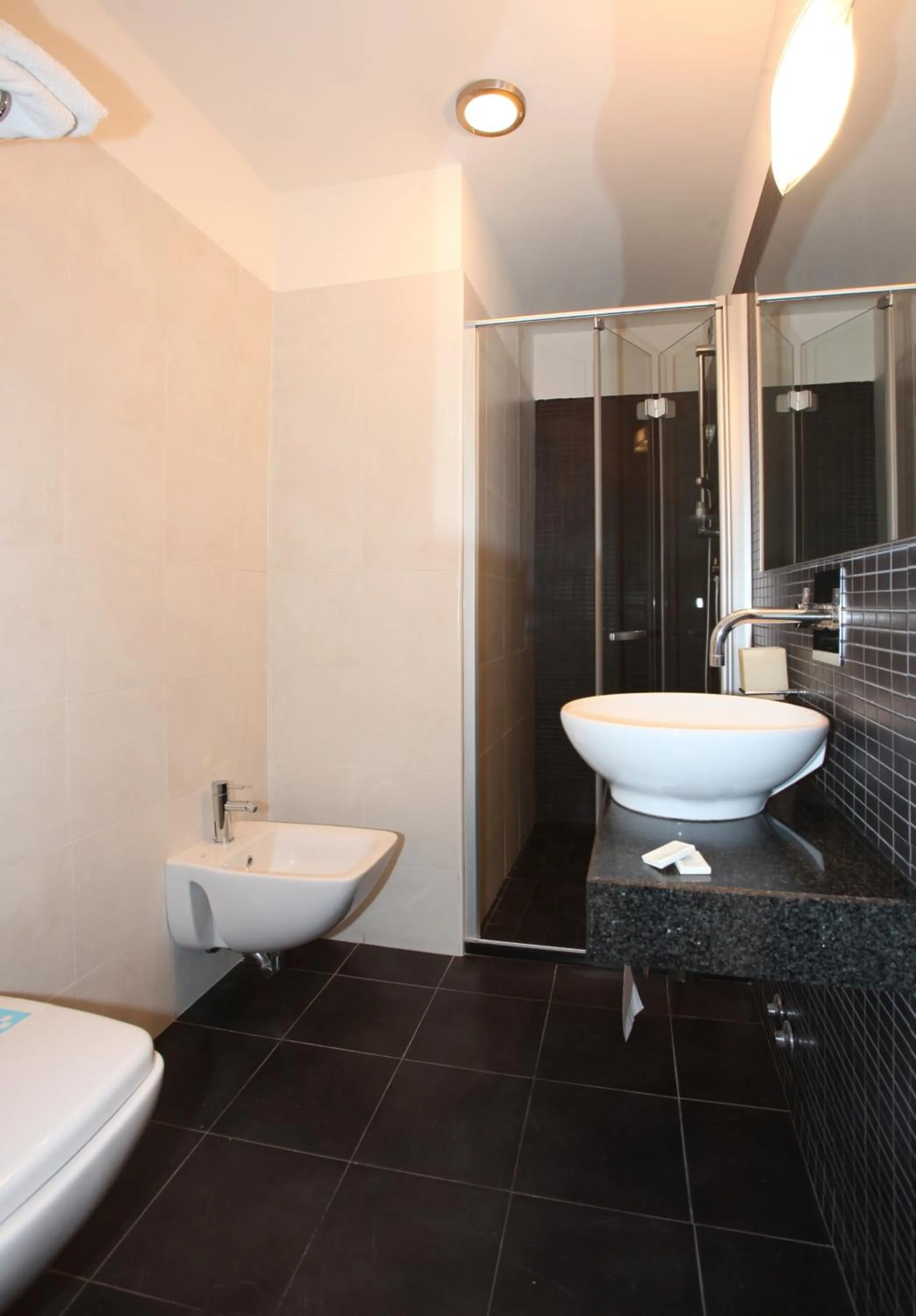 Bathroom in Hotel Santiago