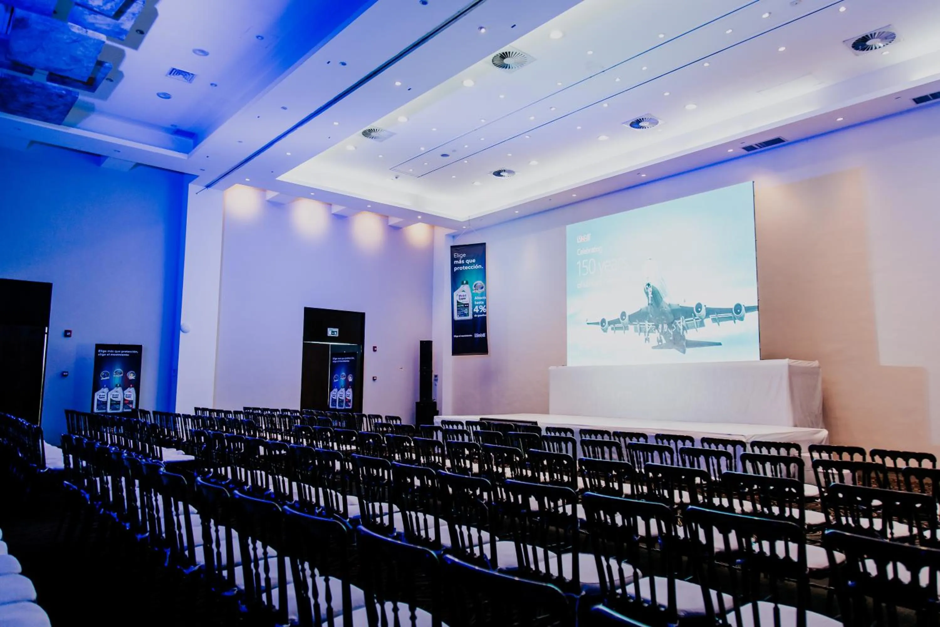 Business facilities in Radisson Poliforum Plaza Hotel Leon