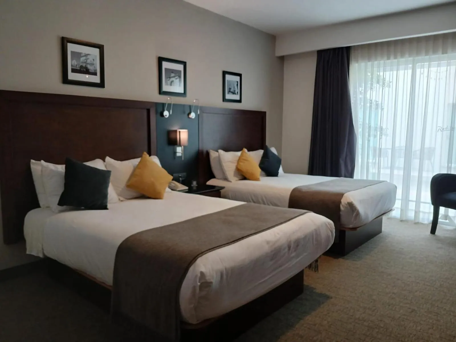 Bed in Radisson Poliforum Plaza Hotel Leon