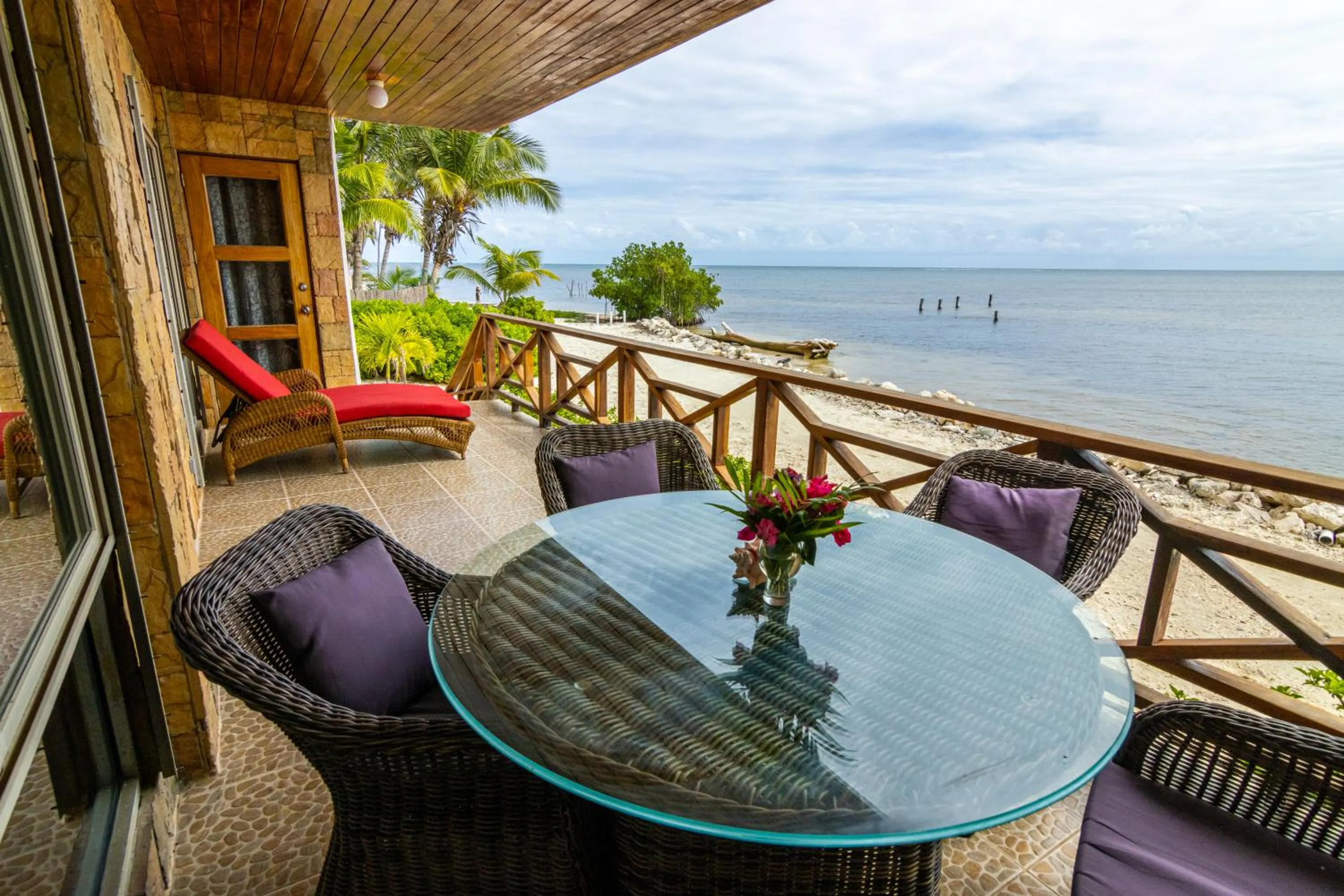 Natural landscape in Captain Morgan's Retreat