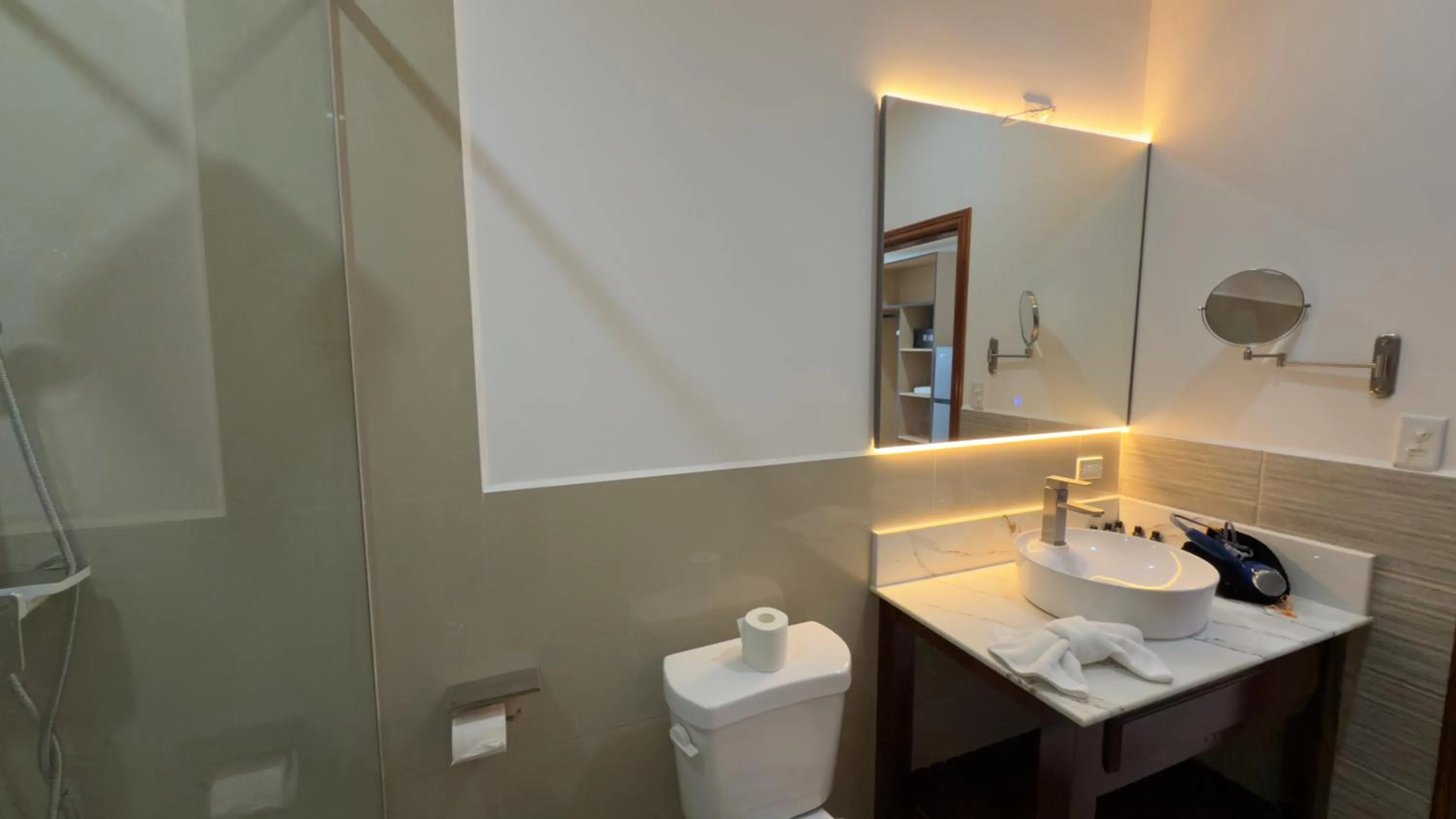 Bathroom in Captain Morgan's Retreat