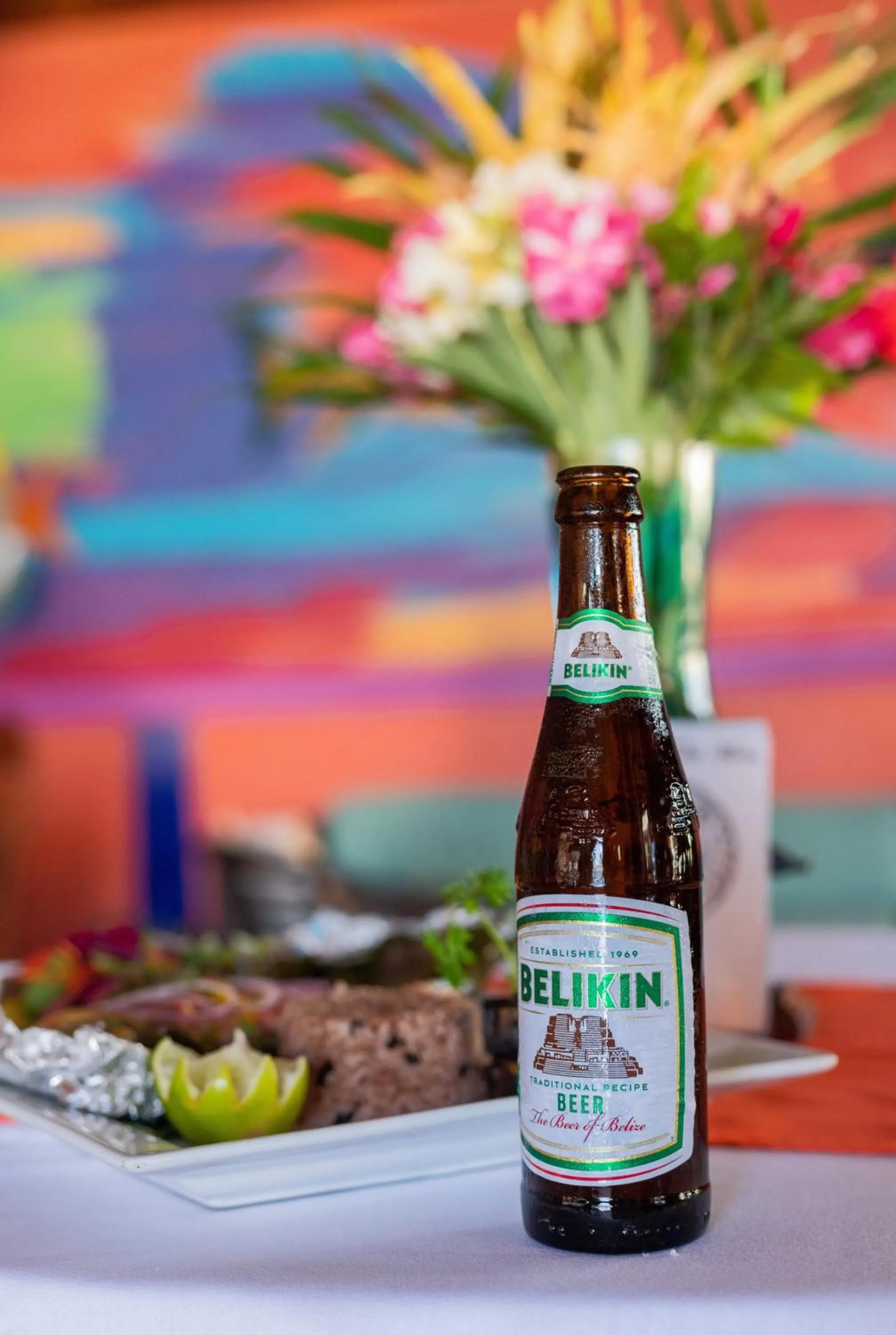 Food and drinks in Captain Morgan's Retreat