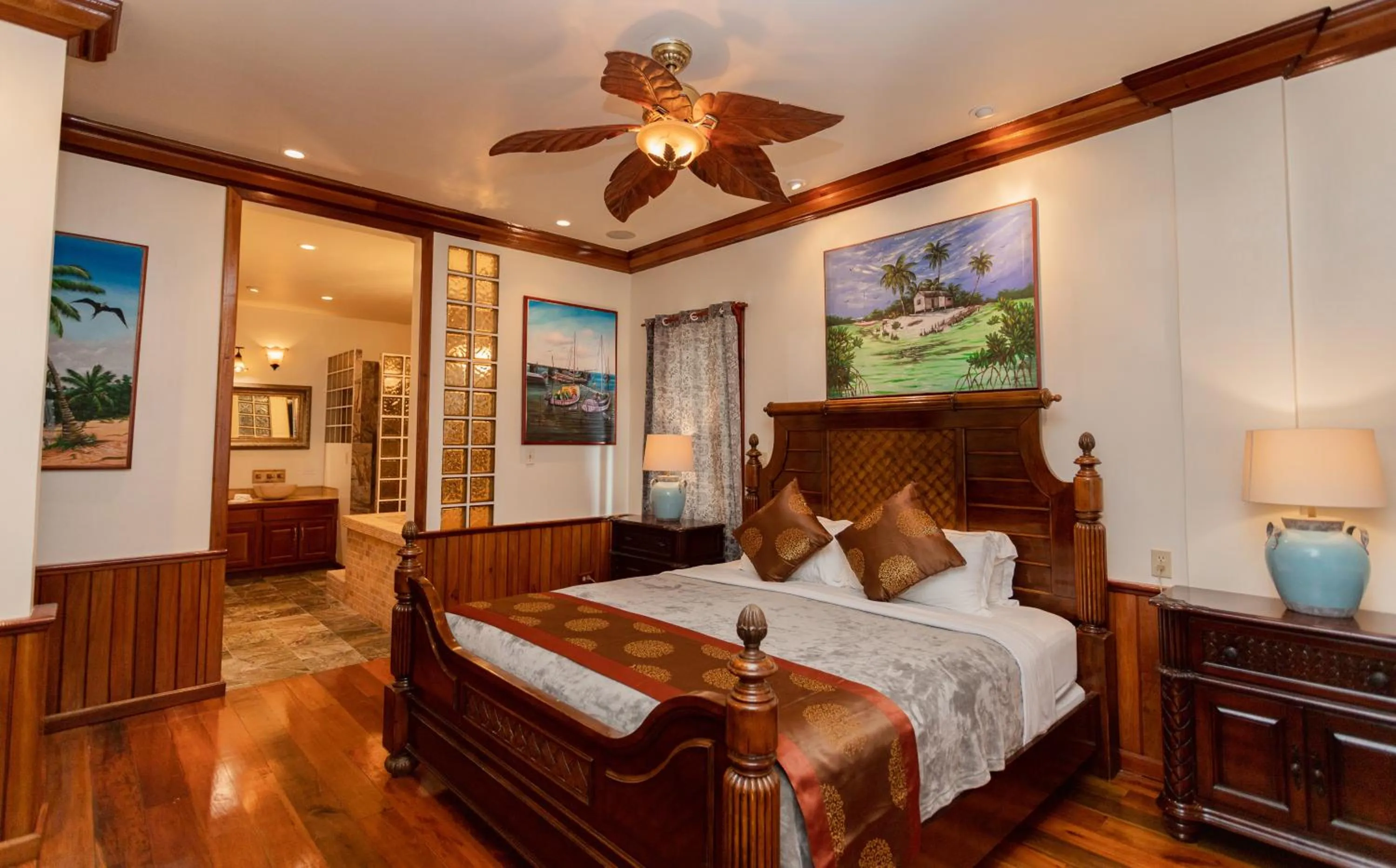 Bed in Captain Morgan's Retreat