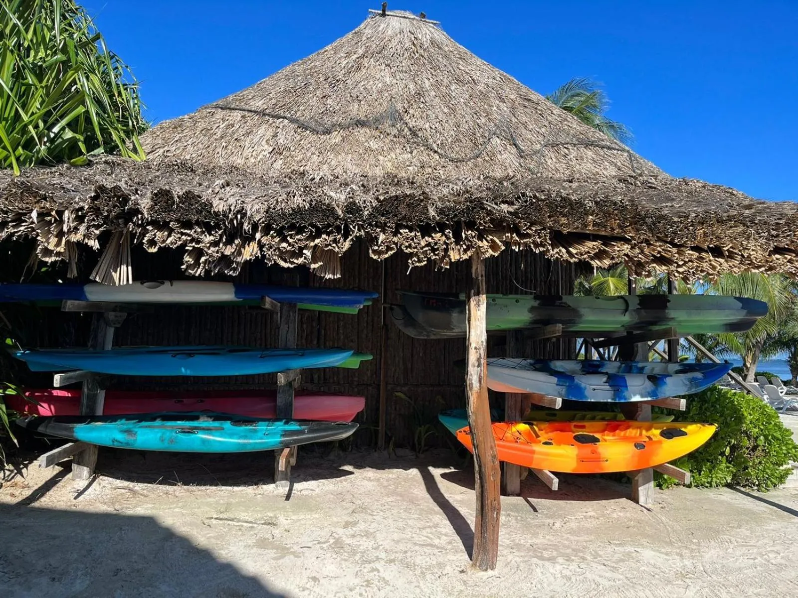 Day in Captain Morgan's Retreat