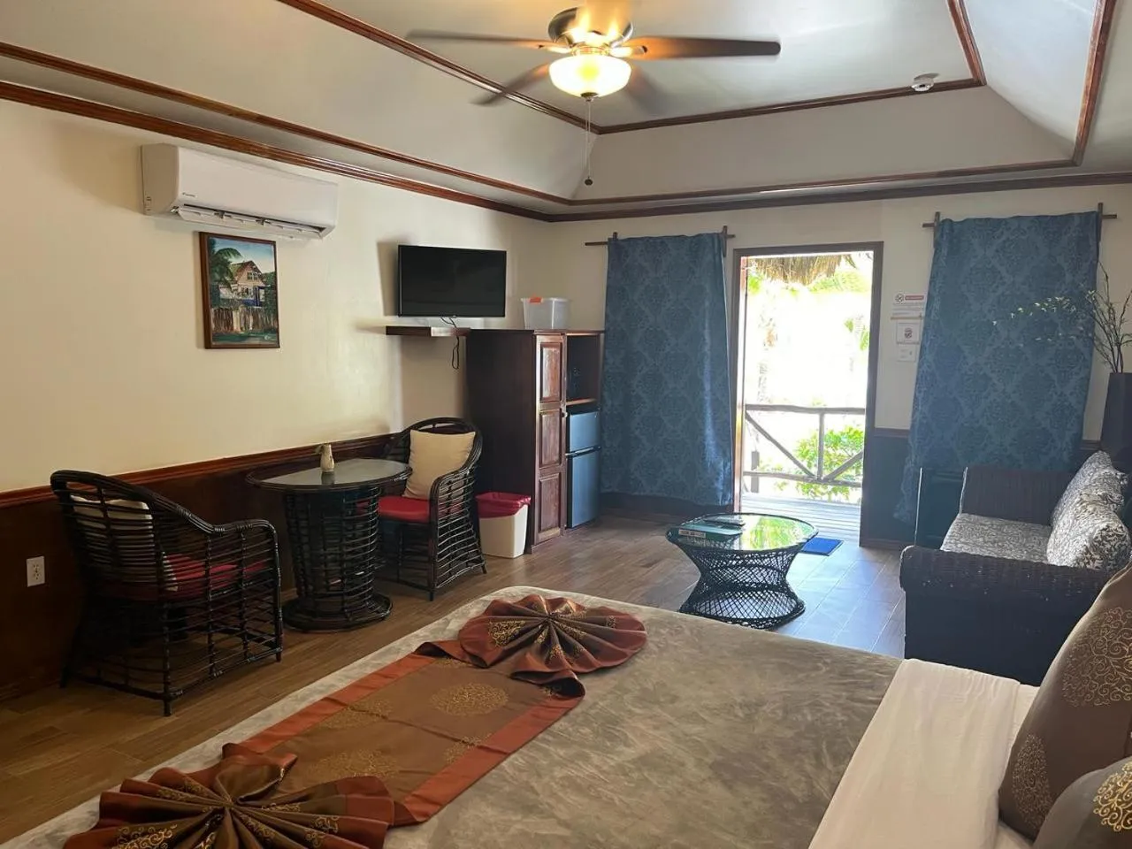 Captain Morgan's Retreat