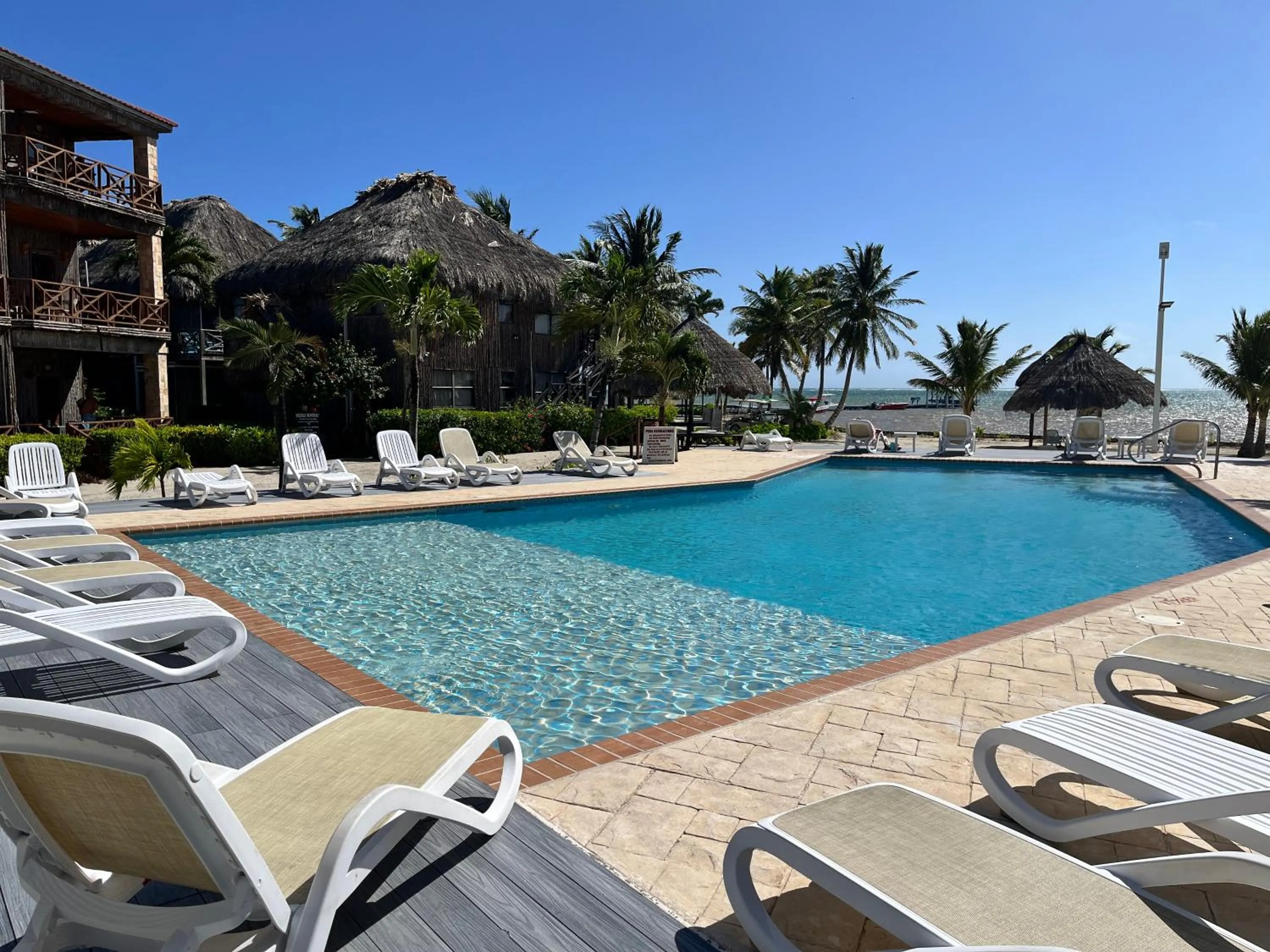 Pool view in Captain Morgan's Retreat