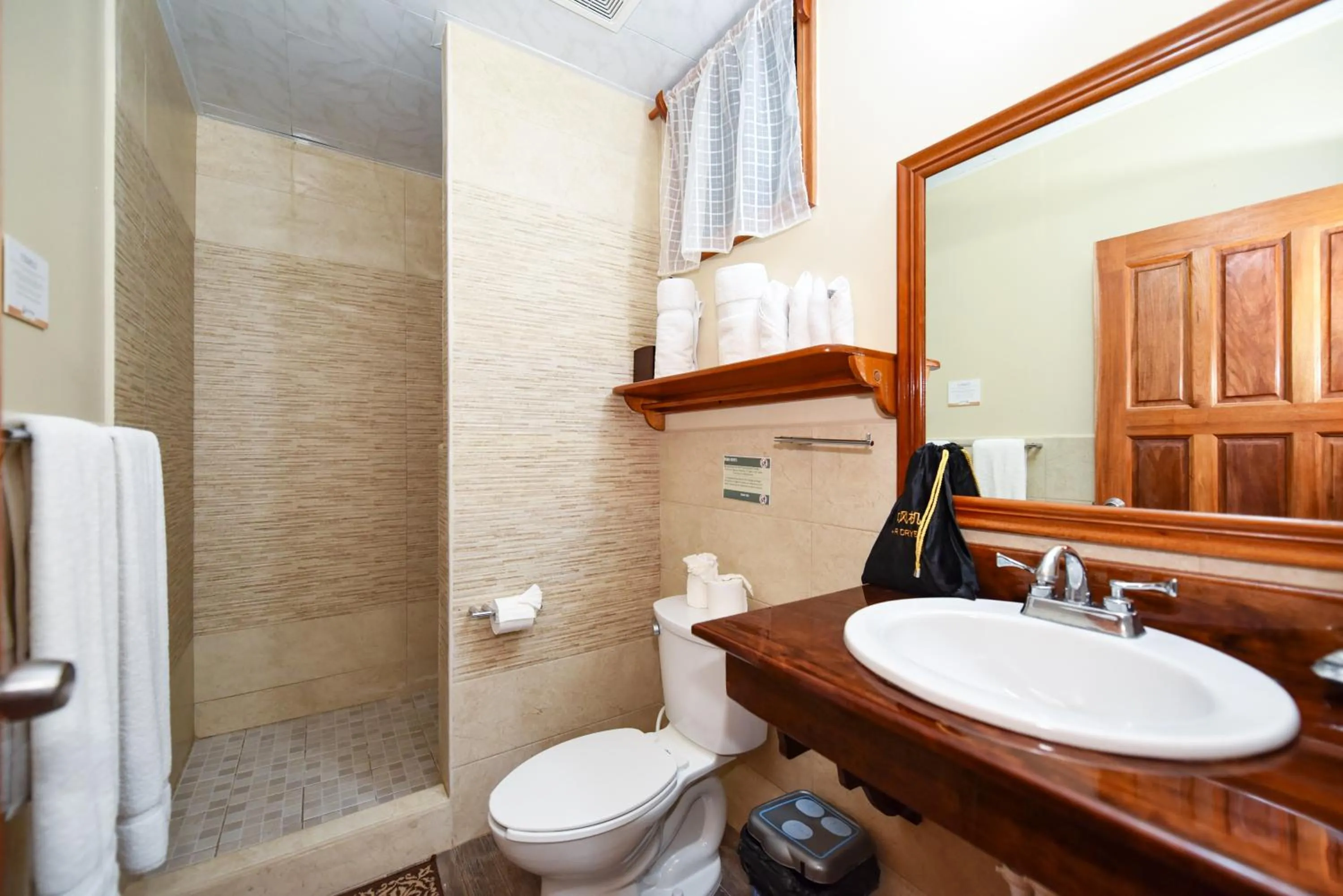 Bathroom in Captain Morgan's Retreat