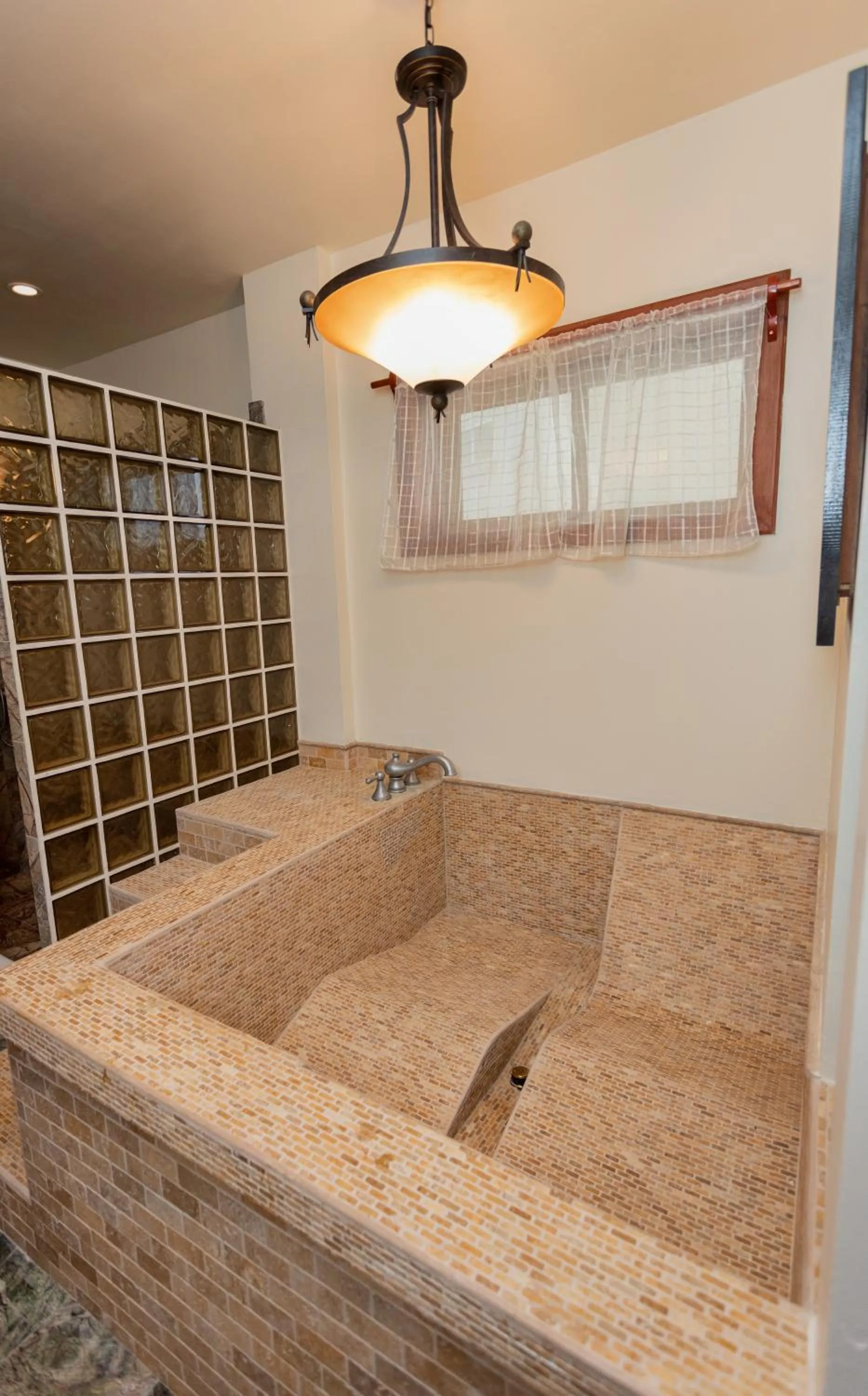 Bathroom in Captain Morgan's Retreat