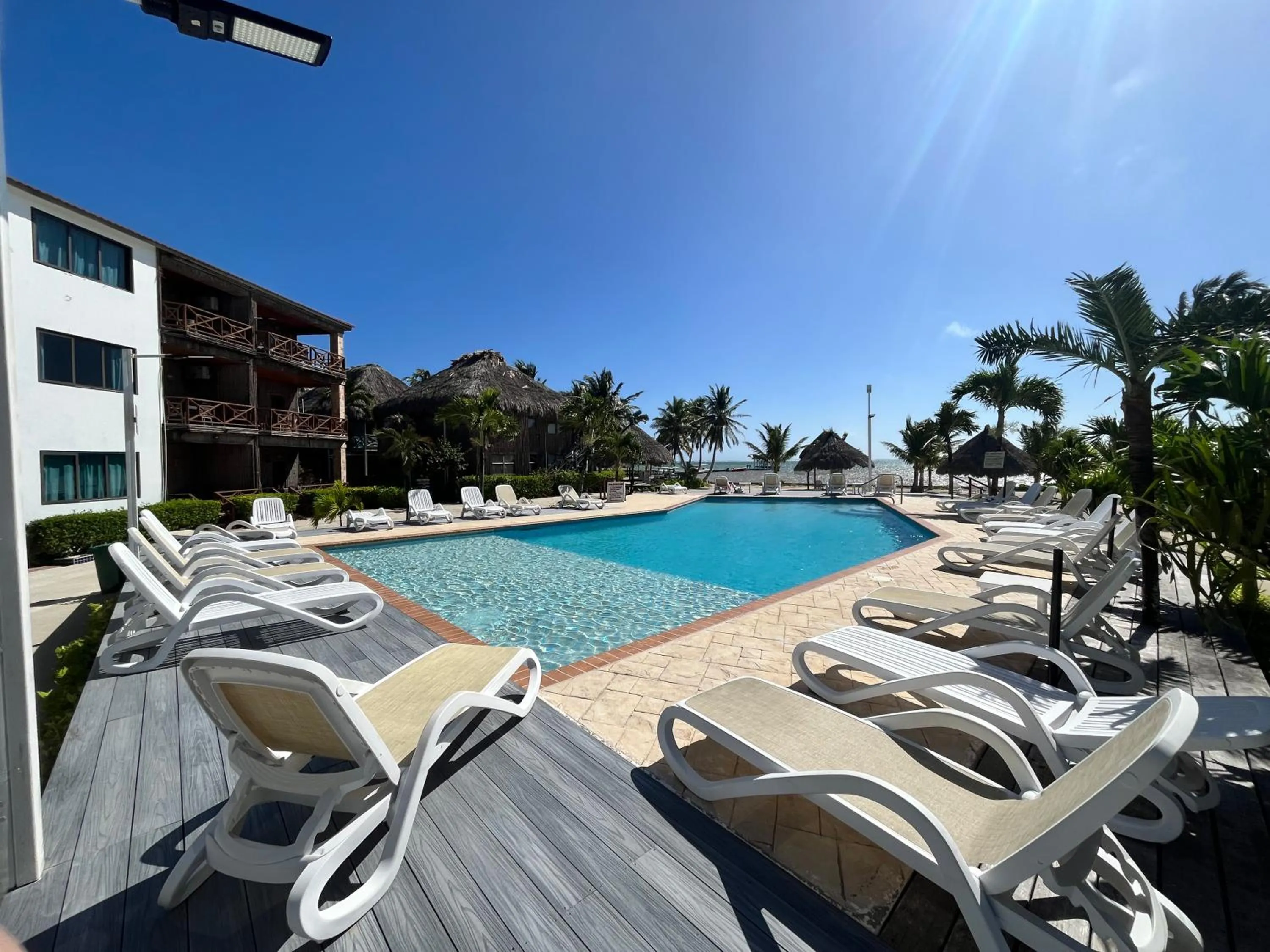 Pool view in Captain Morgan's Retreat