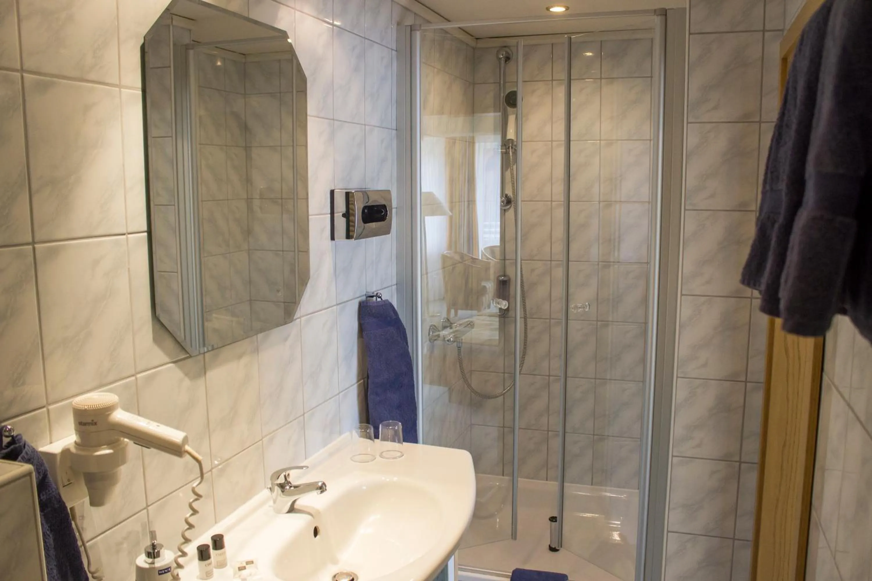 Bathroom in Hotel Am Friesenstrand