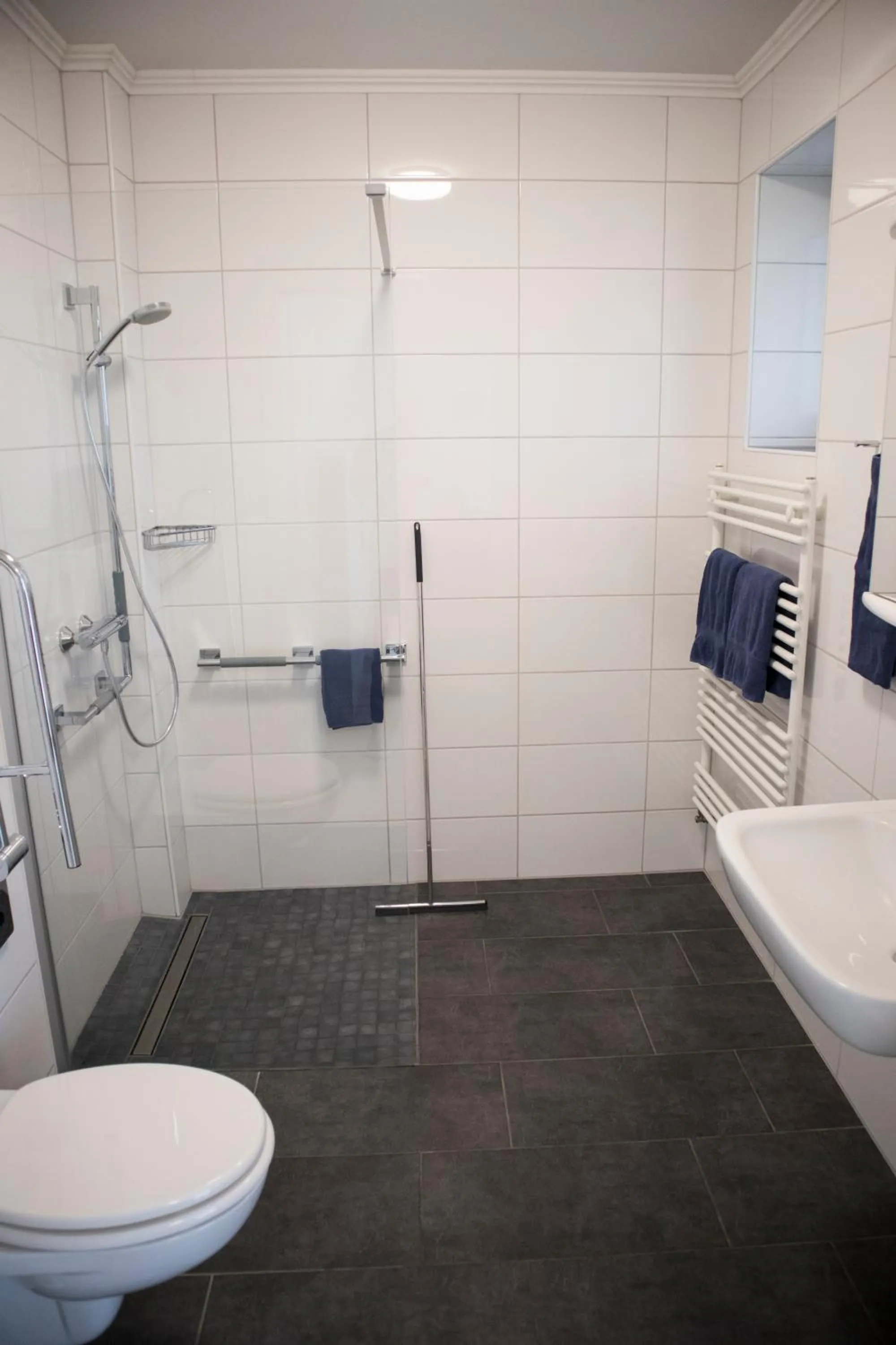 Shower in Hotel Am Friesenstrand