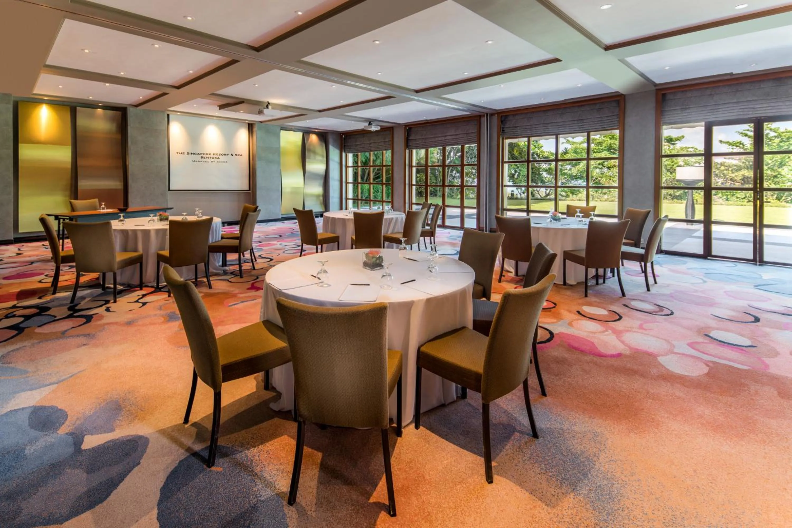 Business facilities in Sofitel Singapore Sentosa