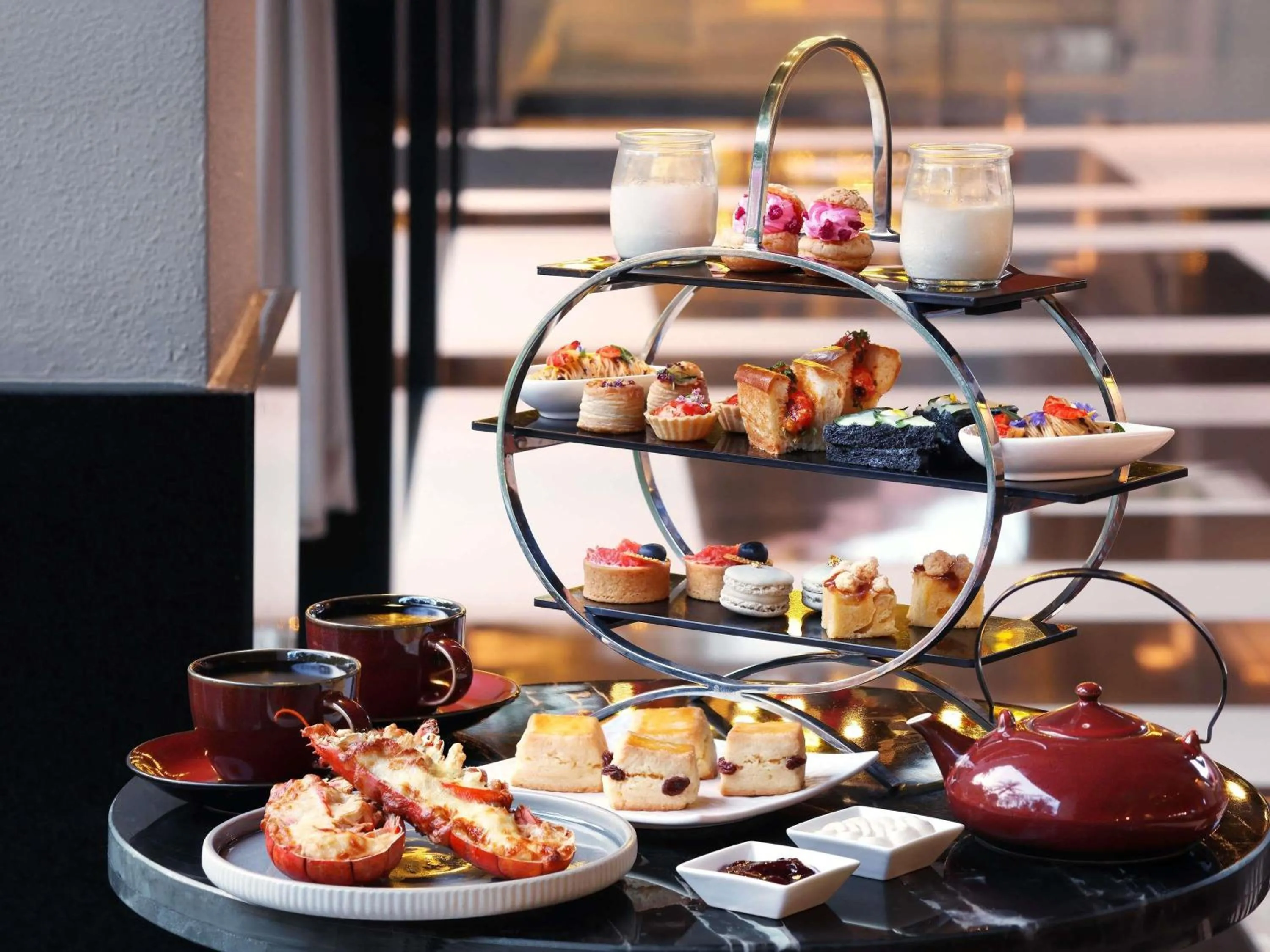 Lounge or bar in Sofitel Singapore Sentosa