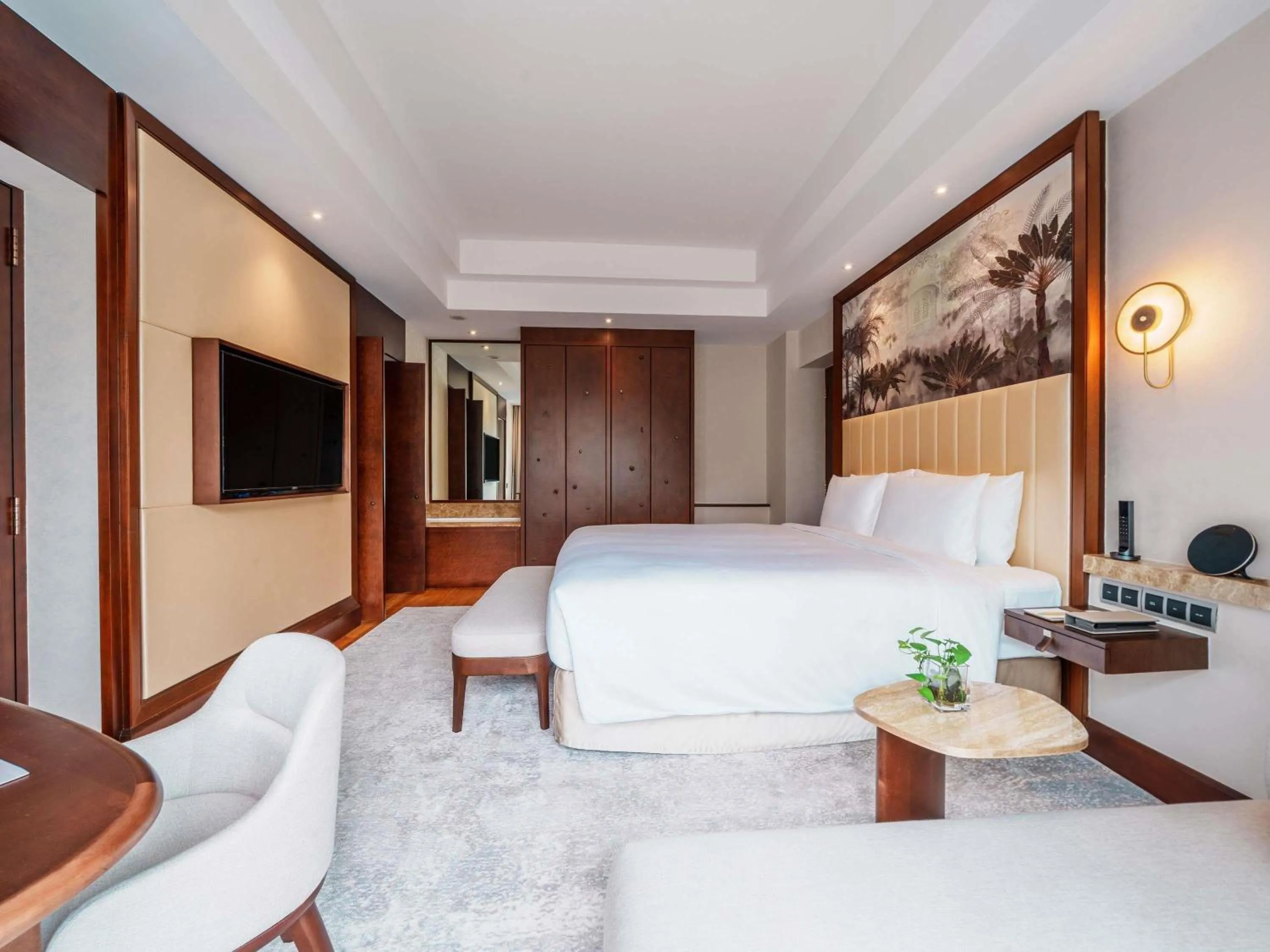 Photo of the whole room, Bed in Sofitel Singapore Sentosa