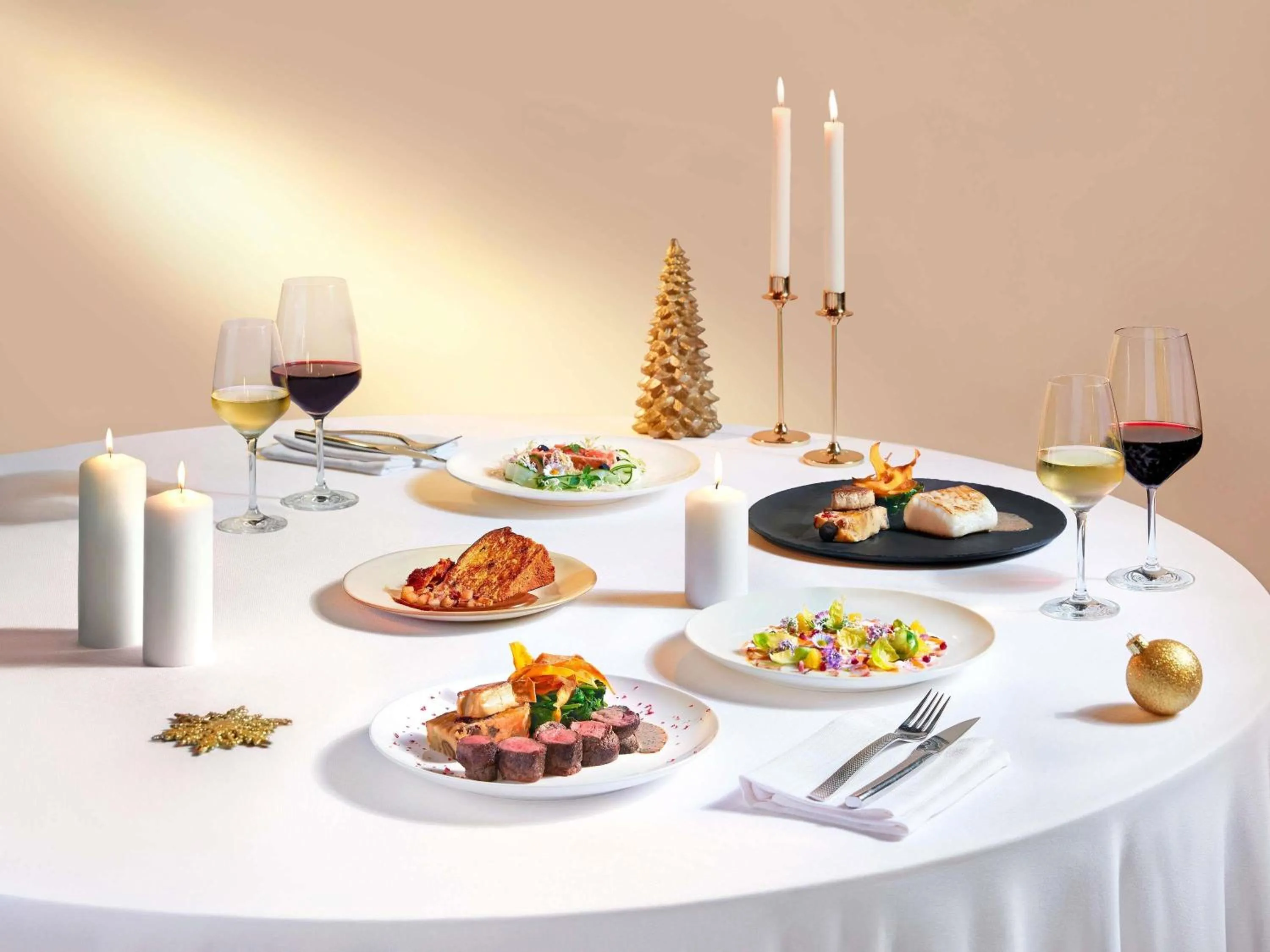 Restaurant/places to eat in Sofitel Singapore Sentosa