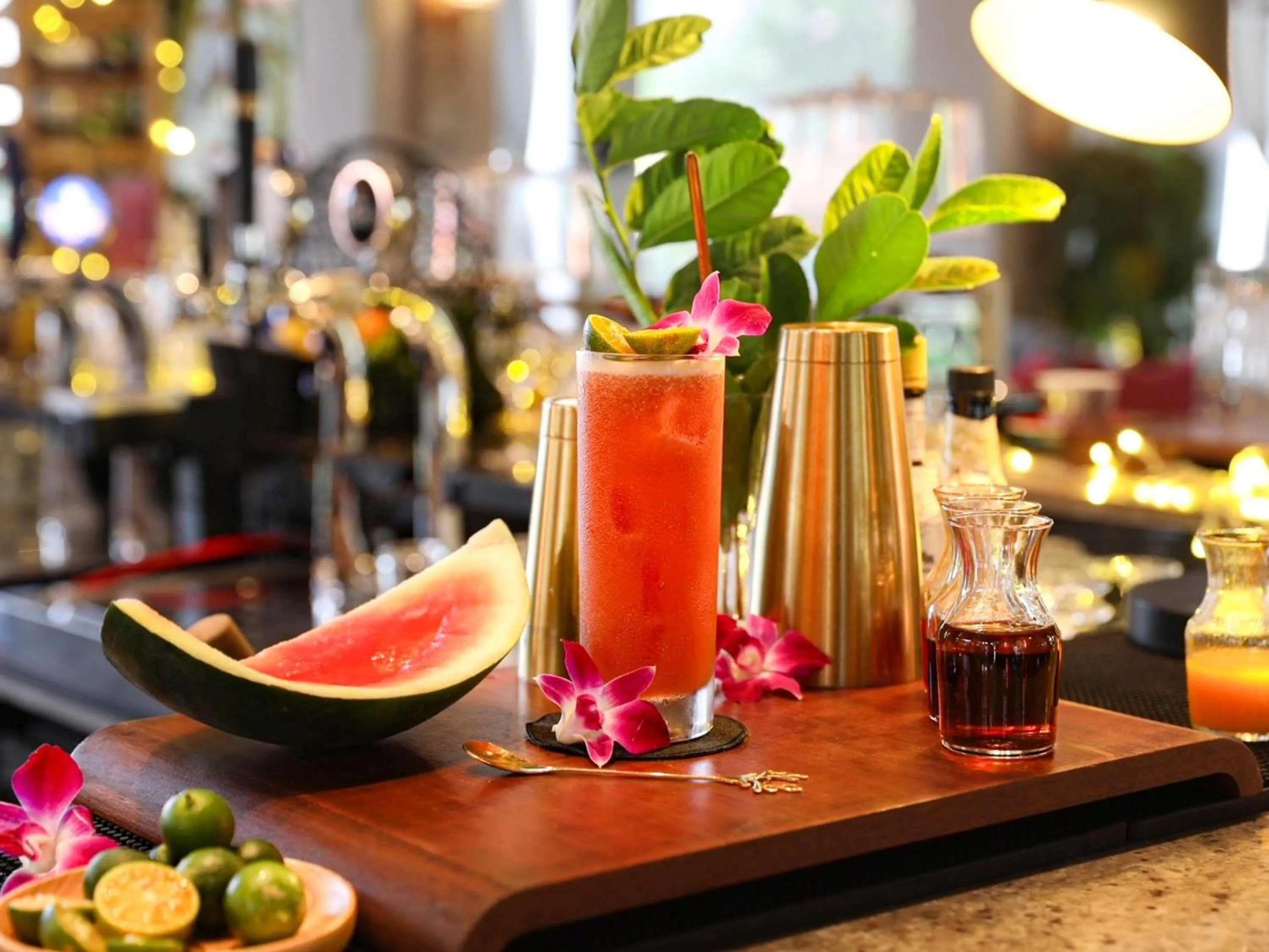 Lounge or bar in Sofitel Singapore Sentosa