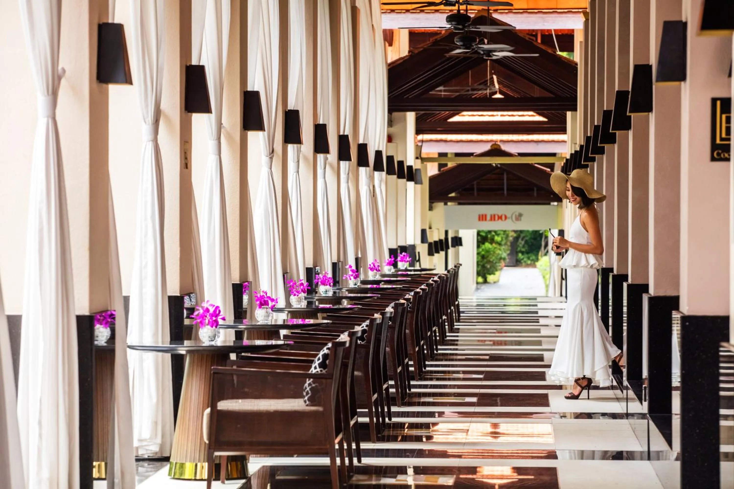 Restaurant/places to eat in Sofitel Singapore Sentosa