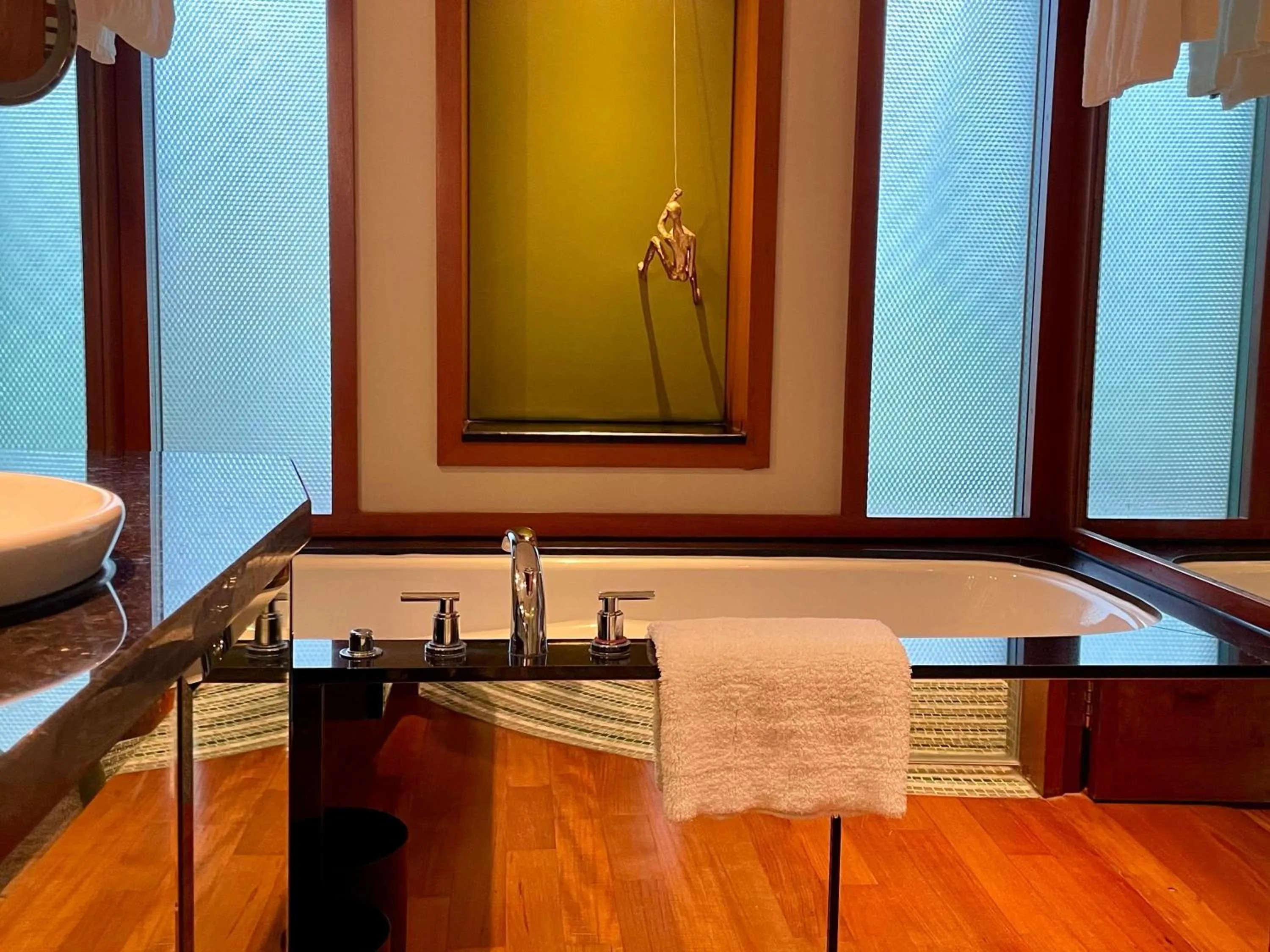 Bedroom in Sofitel Singapore Sentosa