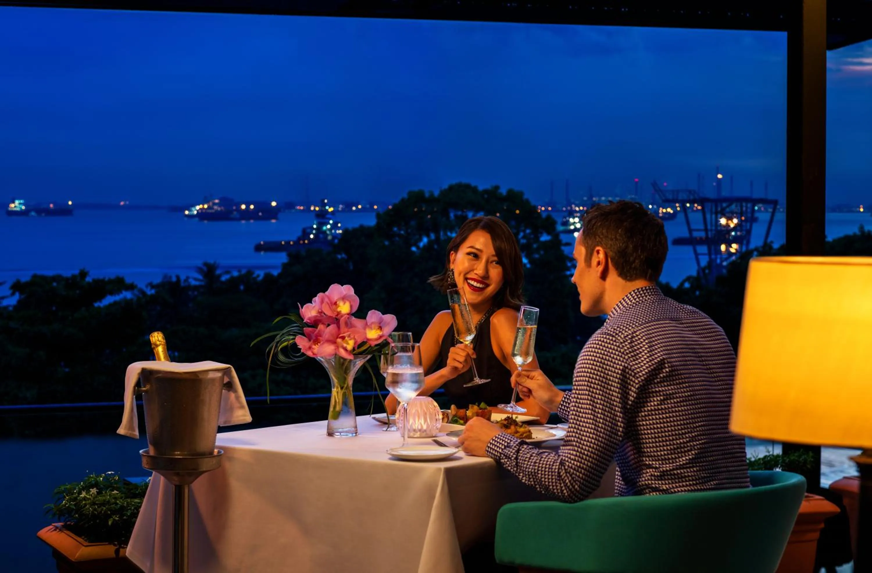 Restaurant/places to eat in Sofitel Singapore Sentosa