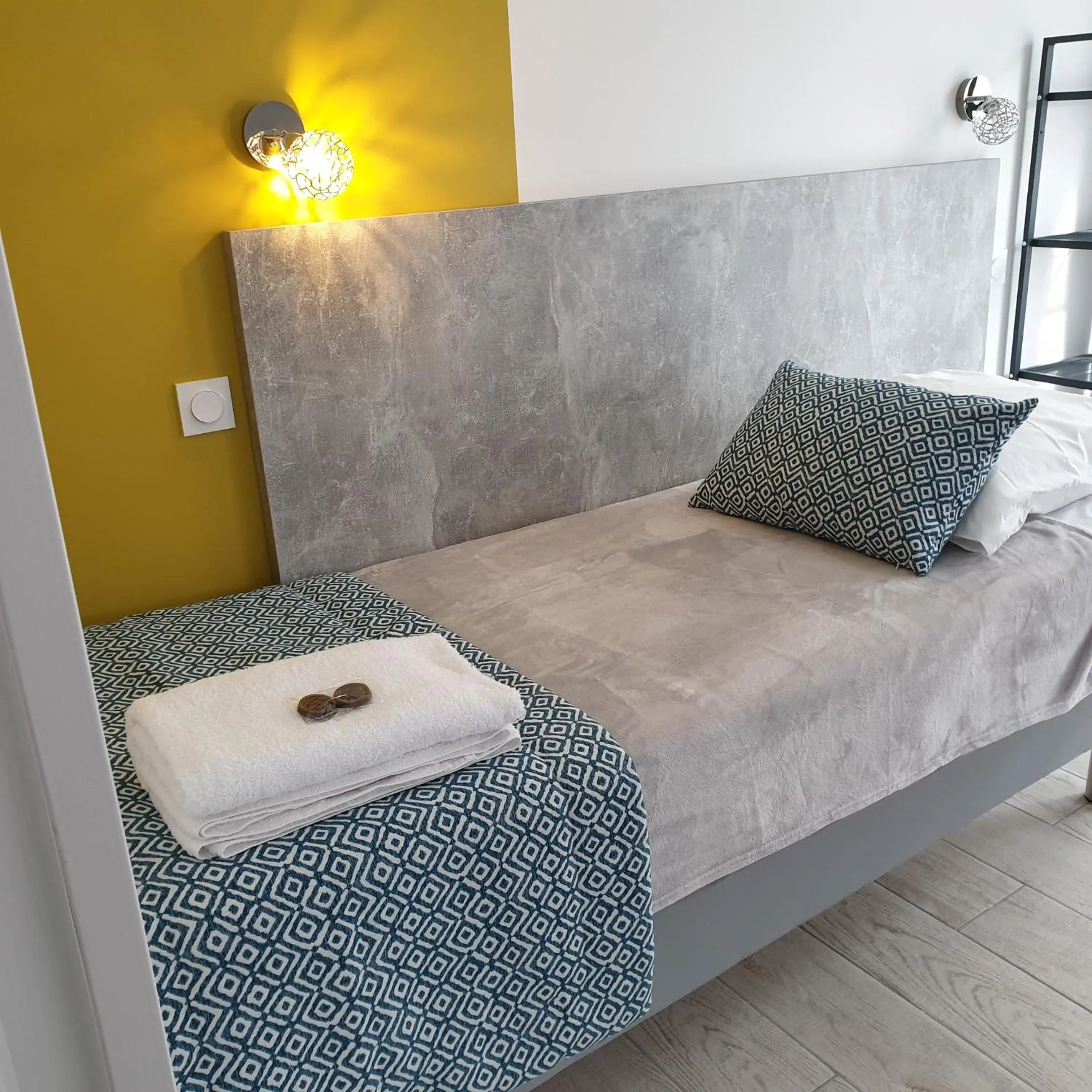 Bed in Chez les J-FOLAIS - 3 kms Puy duFou - Les Epesses