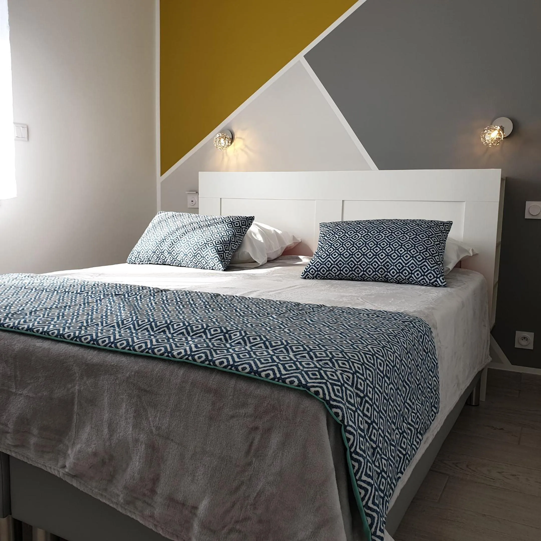 Bed in Chez les J-FOLAIS - 3 kms Puy duFou - Les Epesses