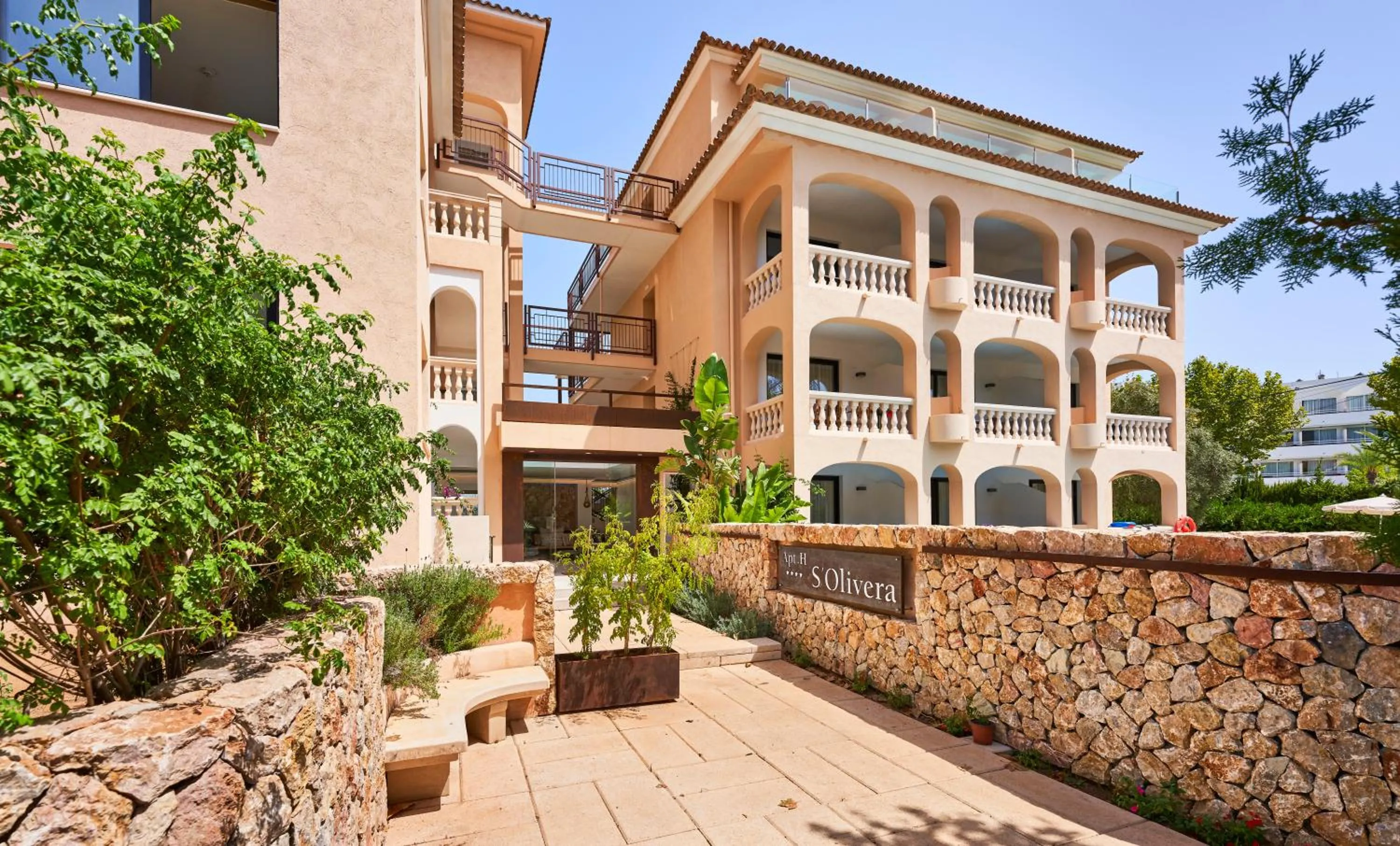 Property building in Apartamentos S'Olivera
